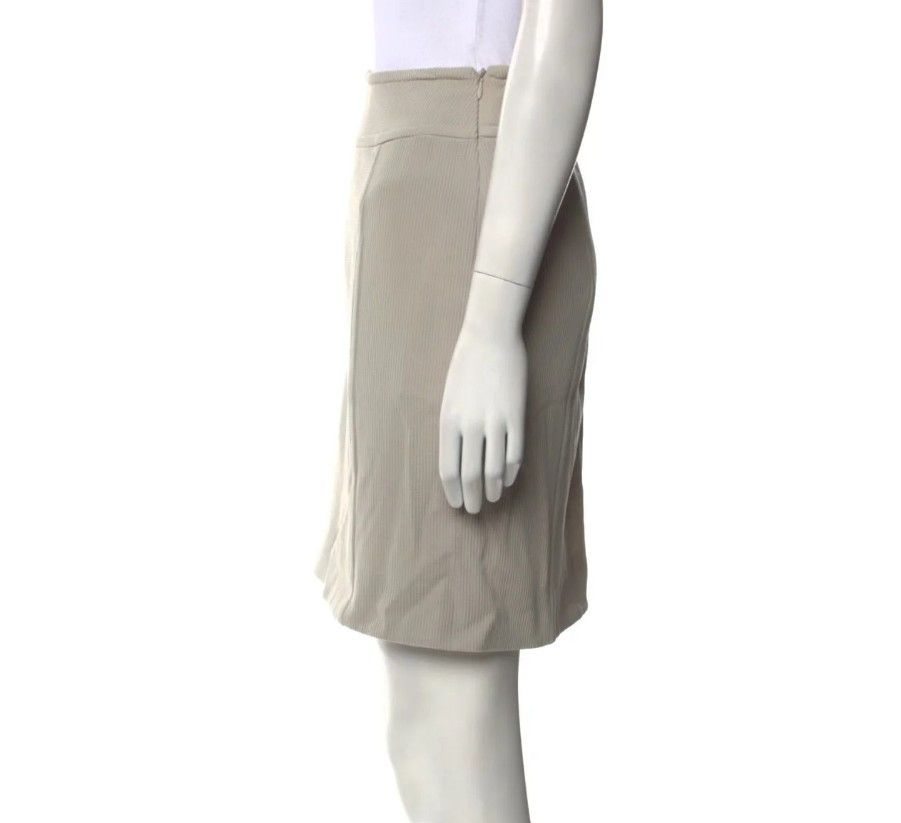 Donna Karan Wool Pencil Skirt | Beige | Zip | Designer Size 30" / US 8 / IT 44 - 6 Thumbnail