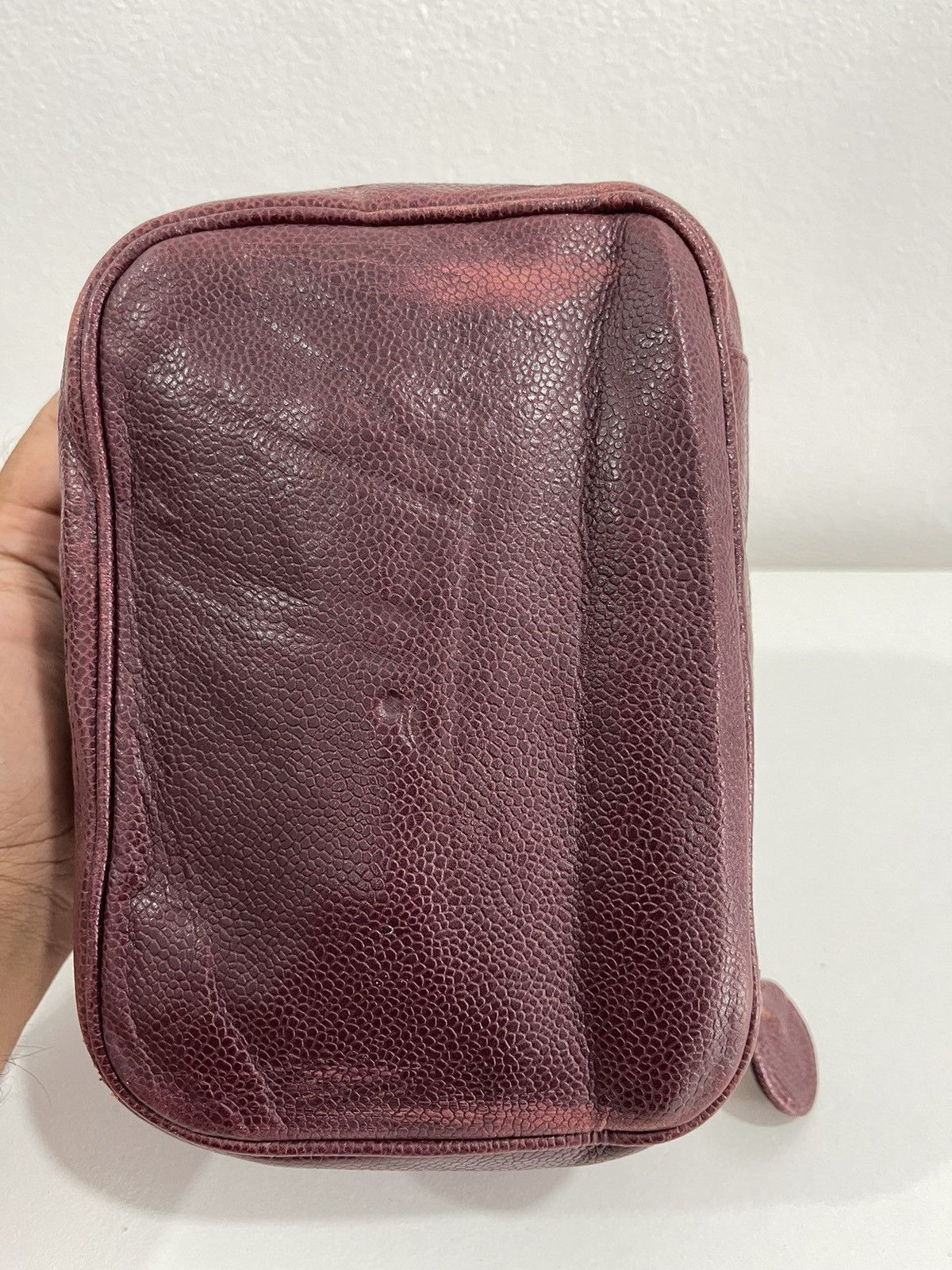 Chanel VINTAGE CHANEL CAVIAR LEATHER CASE COSMETIC BAG Size ONE SIZE - 12 Thumbnail