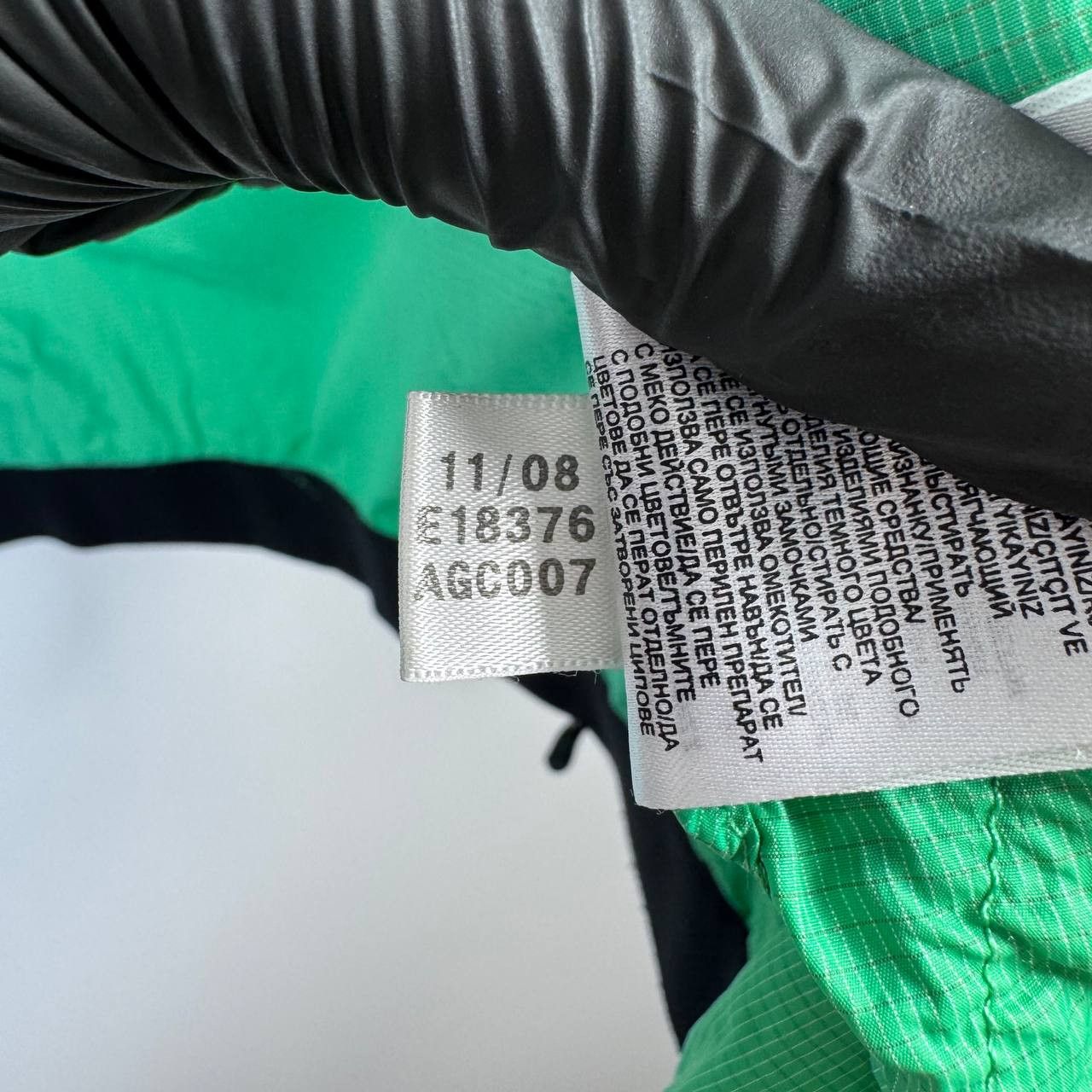 Adidas Adidas Green Lightweight Windbreaker Jacket Full Zip Size L Size US L / EU 52-54 / 3 - 10 Thumbnail