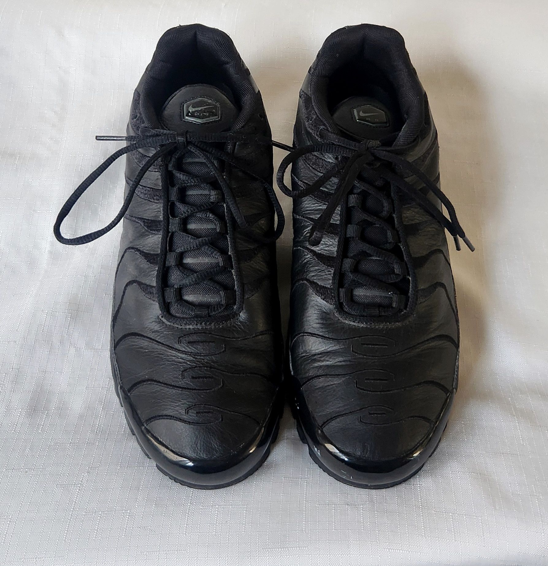 Nike Nike Air Max Plus TN Triple Black Leather Men’s 13 Size US 13 / EU 46 - 3 Thumbnail