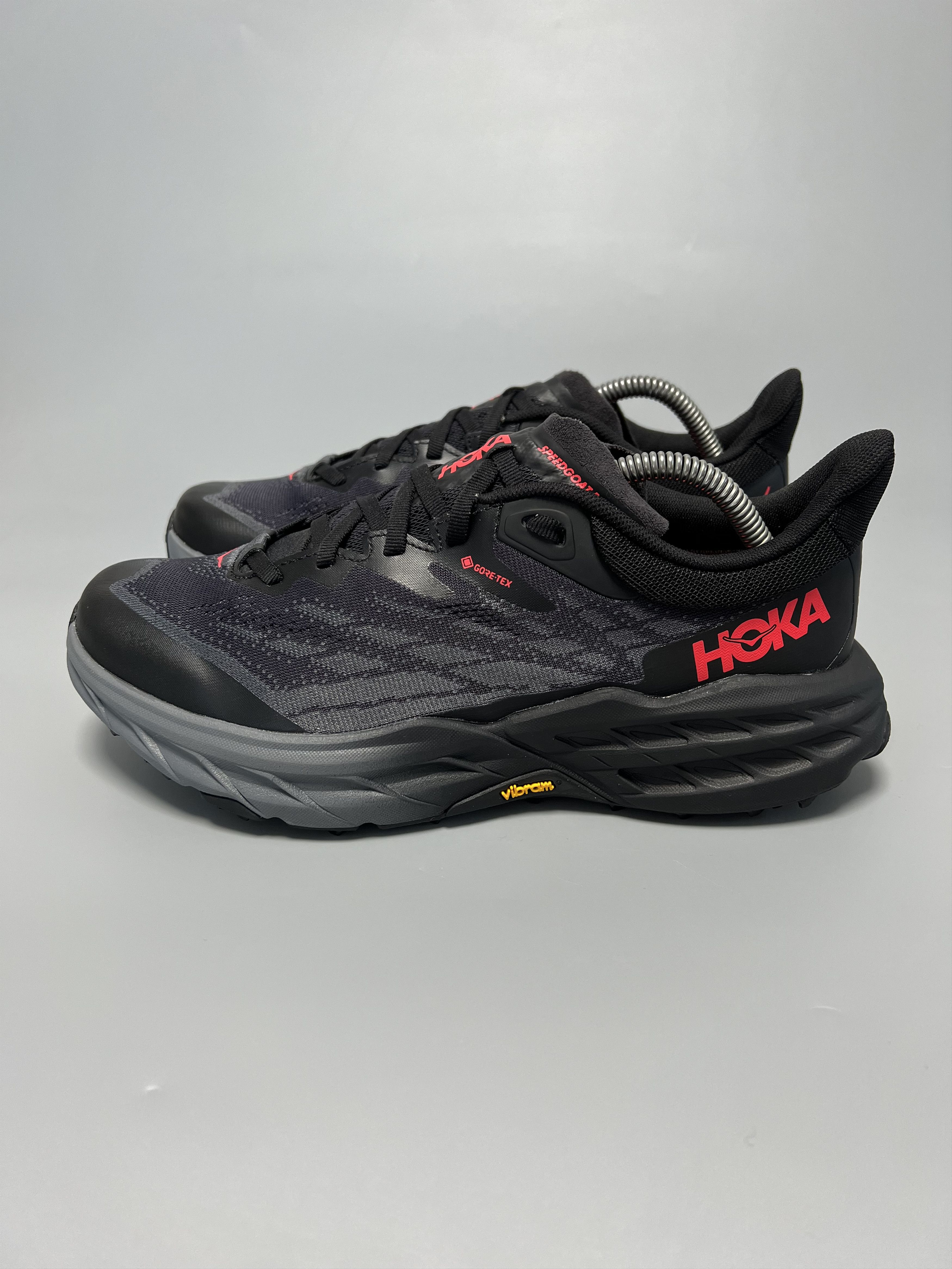 Goretex × Hoka 9B Hoka One One Speedgoat 5 GTX Trail Running Shoes Size US 9 / IT 39 - 2 Thumbnail