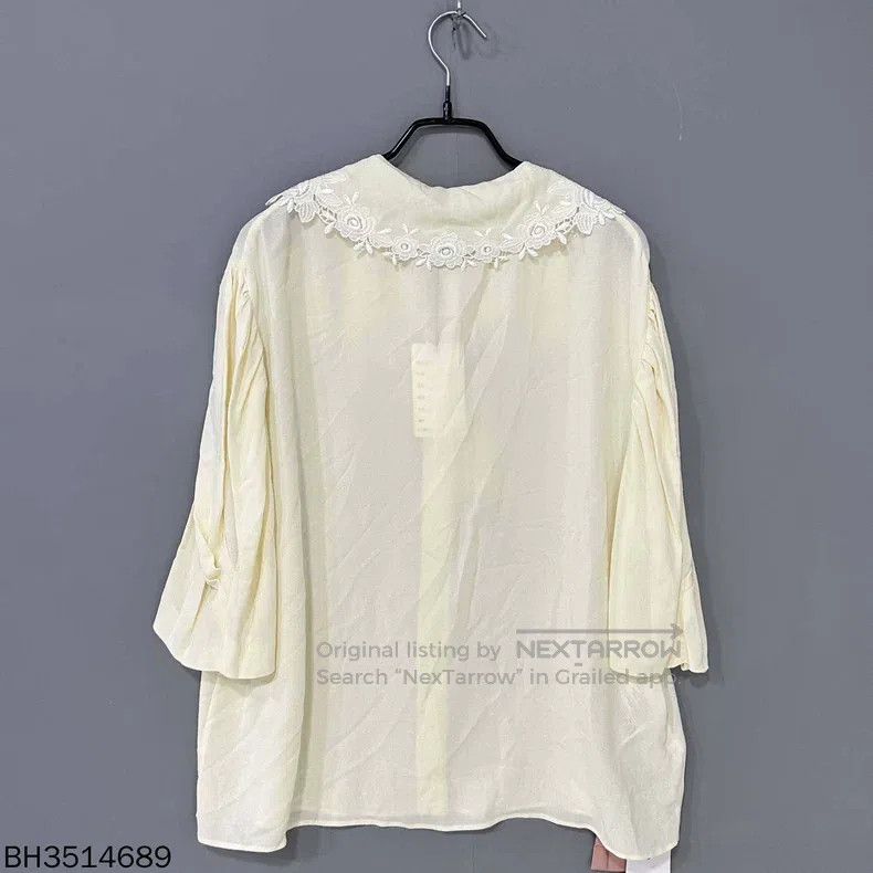 Miu Miu Miu Miu 42 Pearl button doll collar shirt Size L / US 10 / IT 46 - 2 Thumbnail