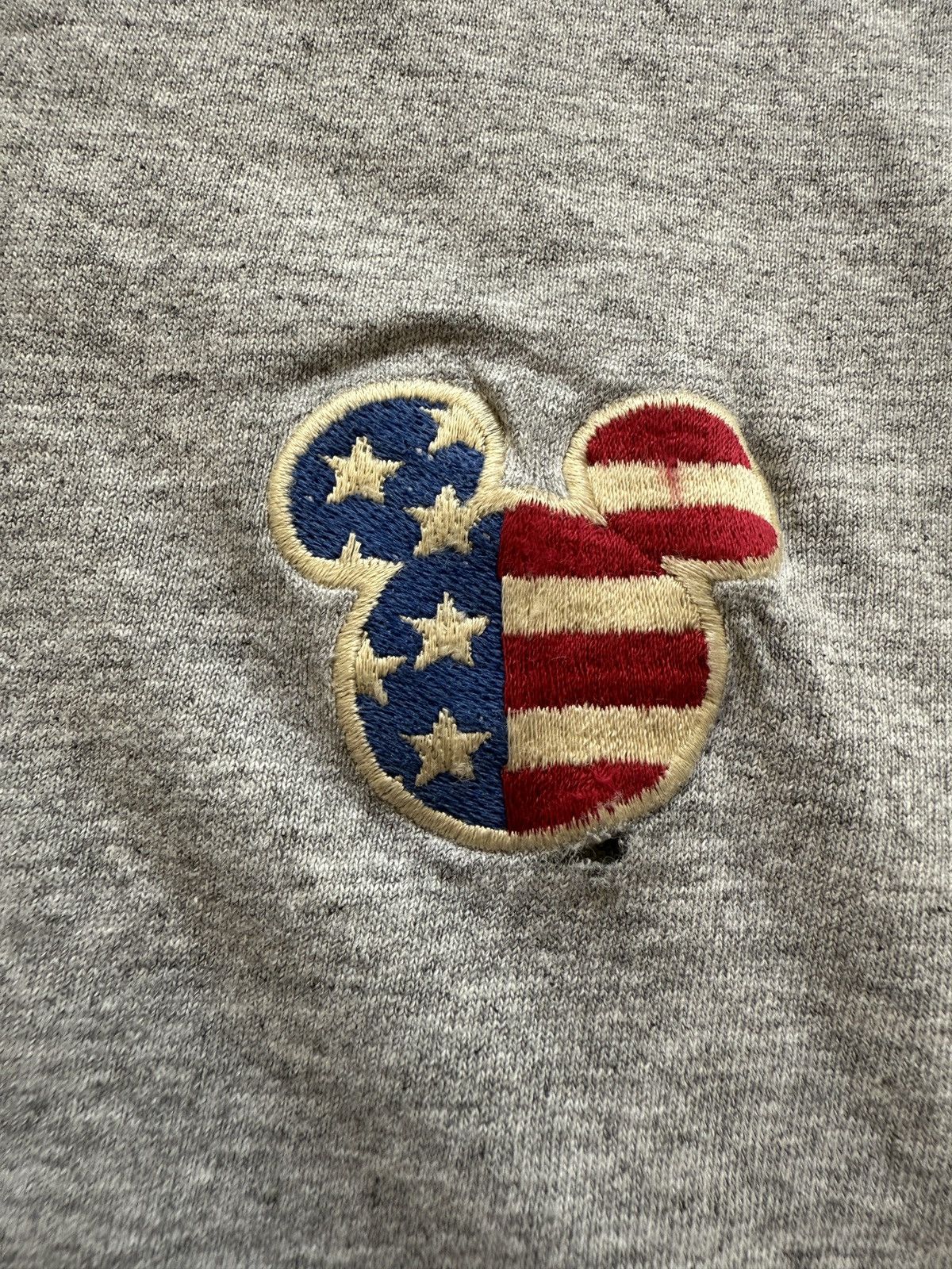 Disney Vintage Walt Disney World USA Embroidered Tee Size US M / EU 48-50 / 2 - 3 Thumbnail