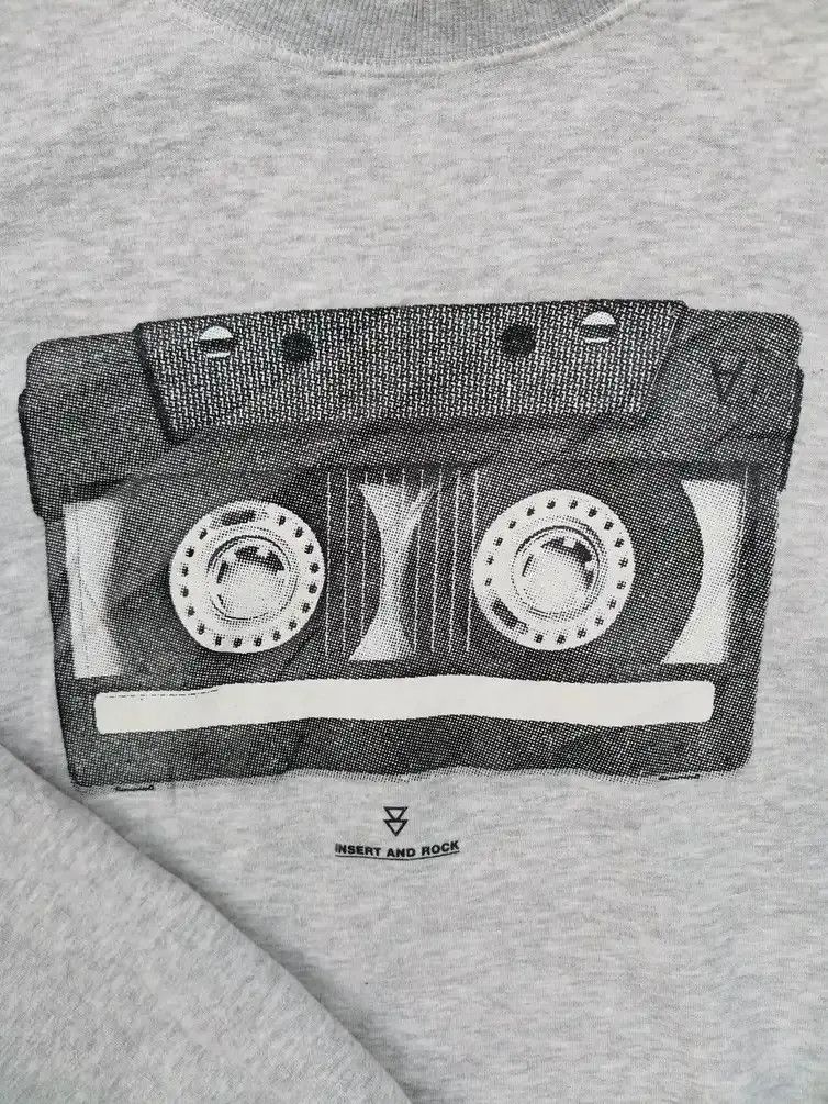 H&M H&M: Insert and Rock Big Logo Sweatshirt Size US L / EU 52-54 / 3 - 4 Thumbnail