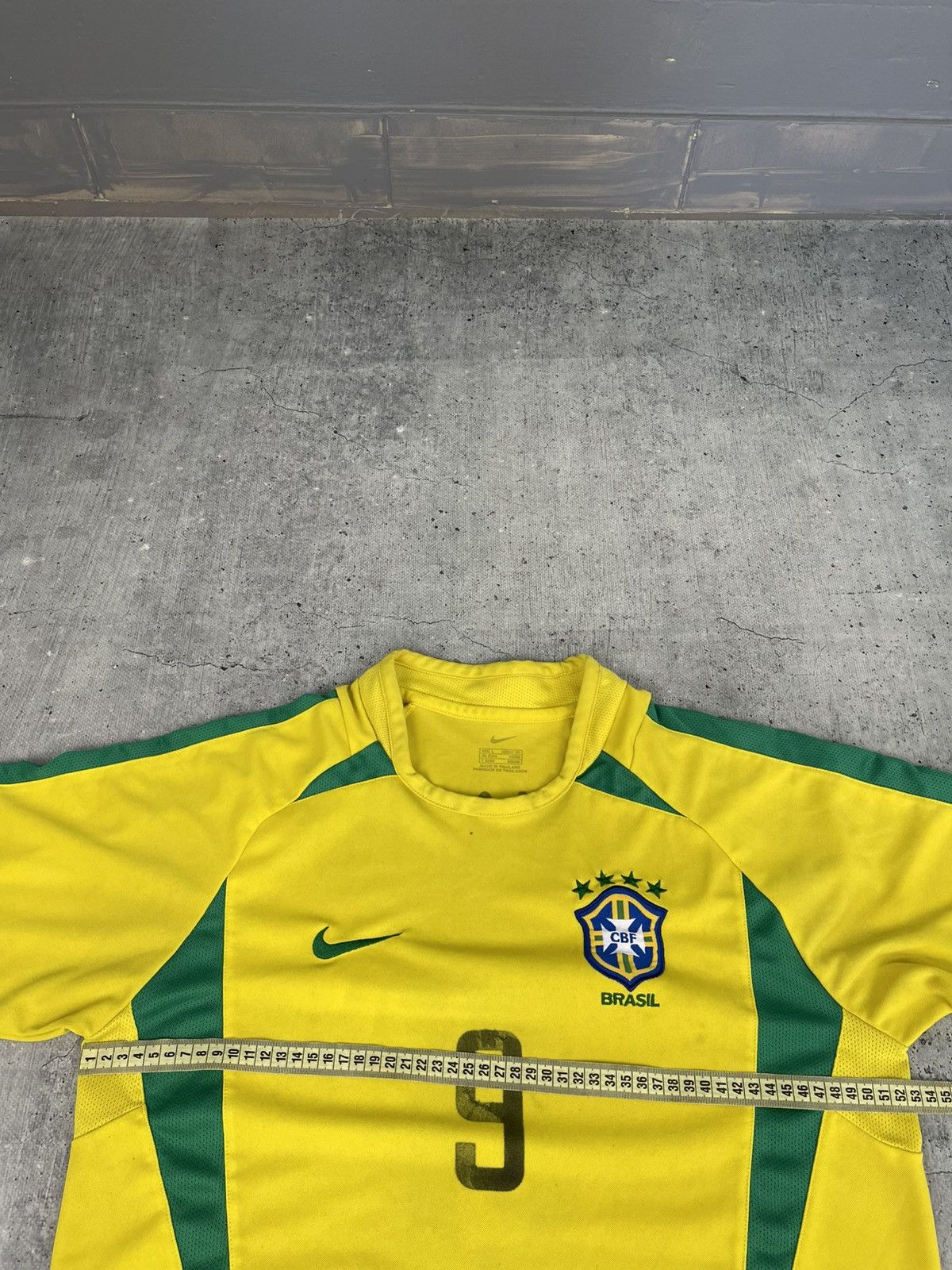 Nike Nike Rare Brazil Ronaldo 9 2002 vintage jersey size L Size US L / EU 52-54 / 3 - 10 Thumbnail