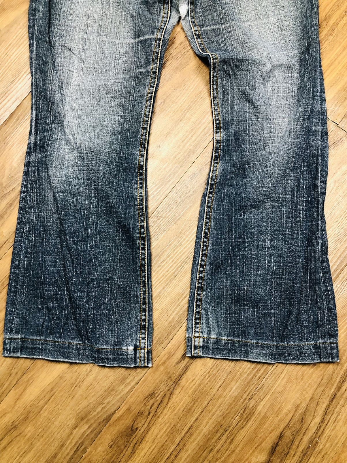BCBGeneration B.CB.G. Bootcut Jeans (33) Size 29" - 4 Thumbnail