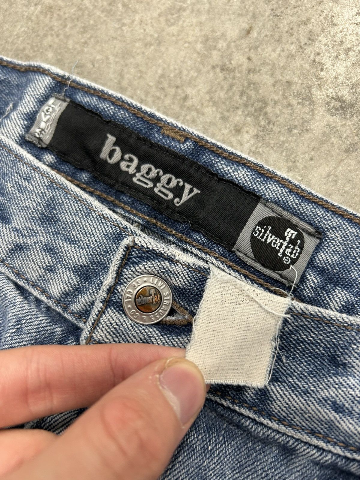 Levi's Vintage silver tab Levi jeans Size US 36 / EU 52 - 5 Thumbnail