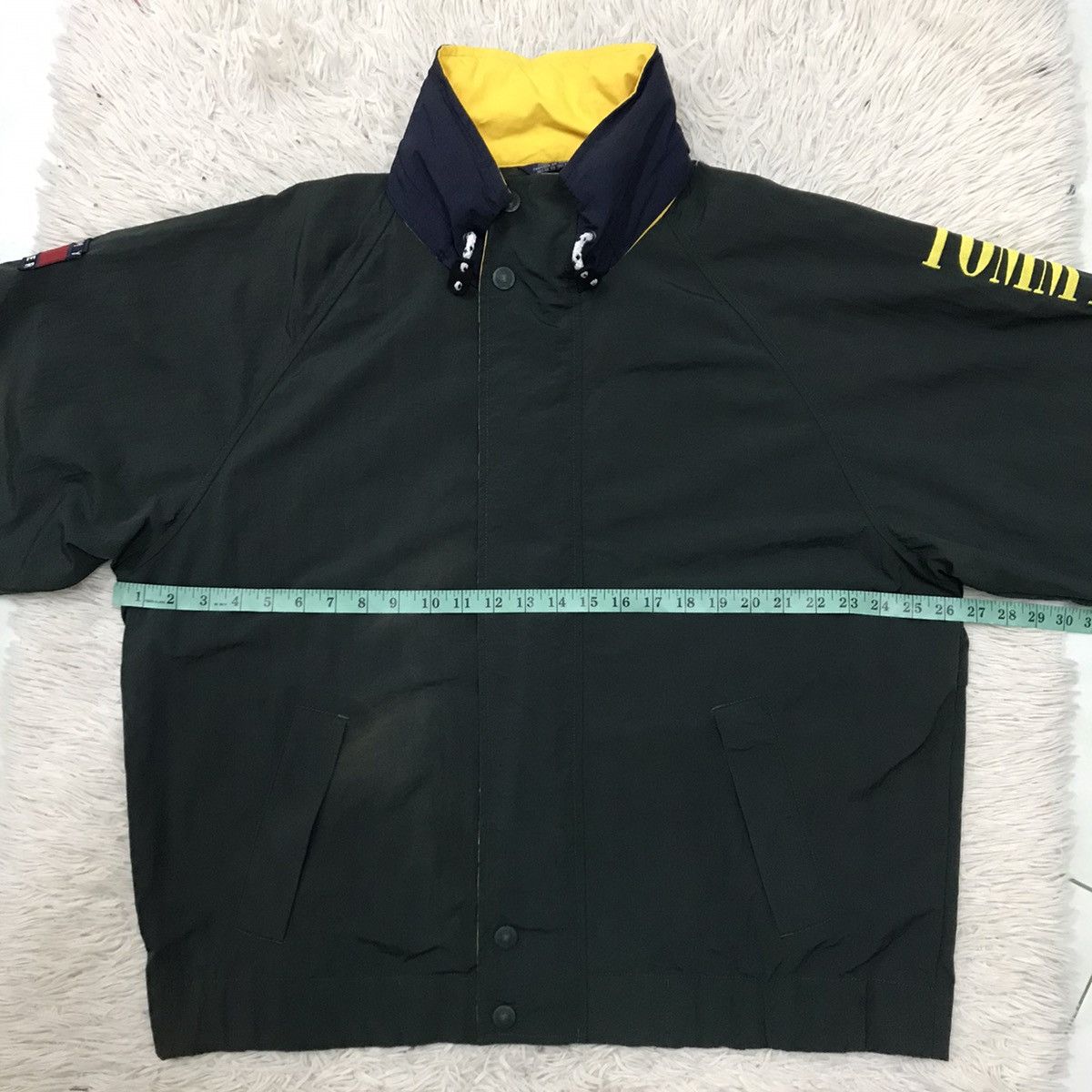Tommy Hilfiger VINTAGE 90s TOMMY HILFIGER WINDBREAKER JACKET Size US XL / EU 56 / 4 - 17 Thumbnail