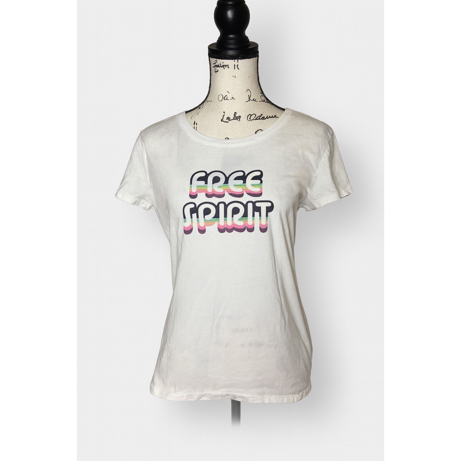 Gap GAP Free Spirit Graphic Tee White T-Shirt Women’s Size L Cot Size L / US 10 / IT 46 - 1 Thumbnail