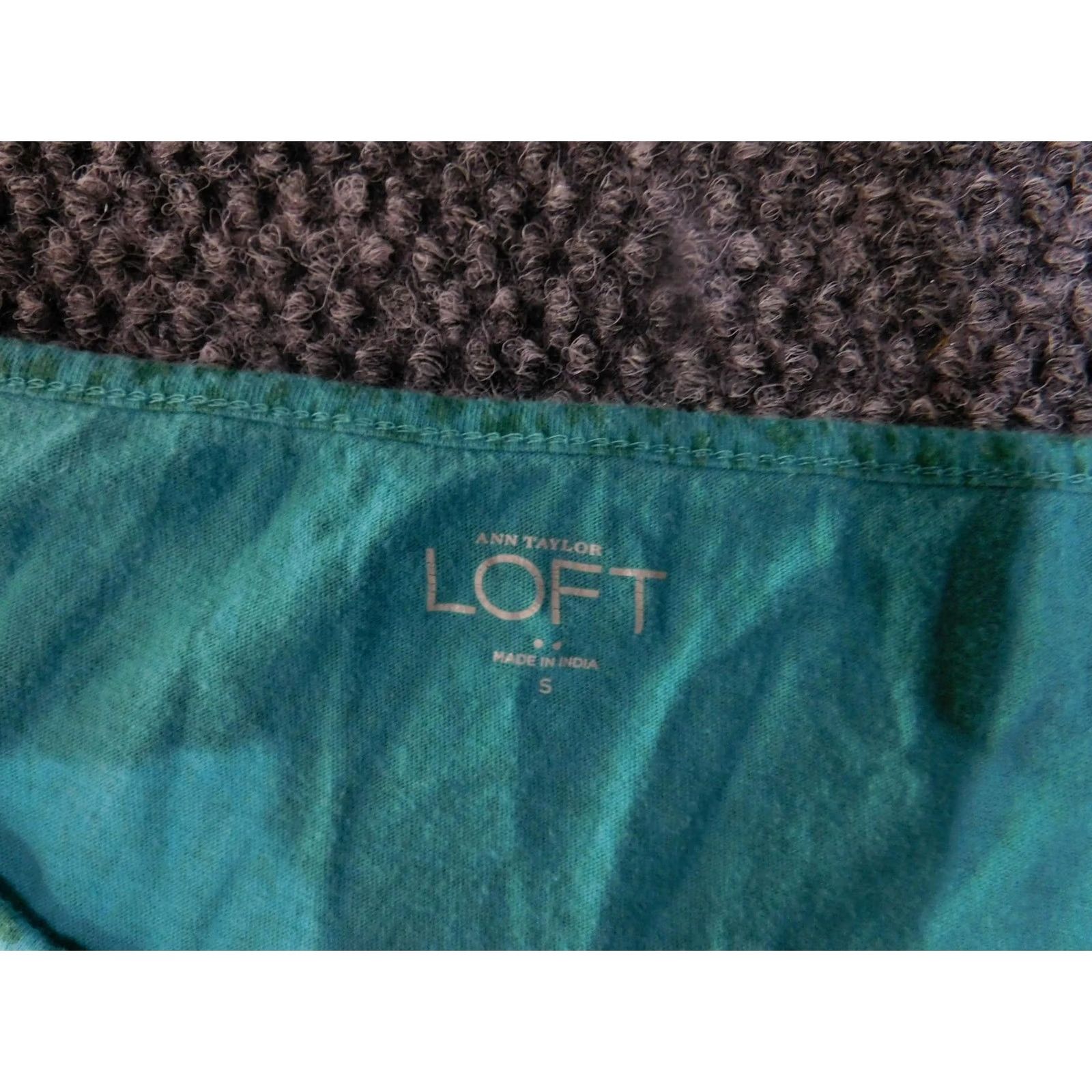 Loft ANN TAYLOR LOFT Shirt Womens Small Green Sequin Scoop Neck Cap Sleeve Top Casual Size S / US 4 / IT 40 - 4 Thumbnail