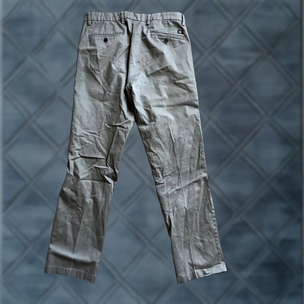 Dockers DOCKERS Gray Classic Fit Pants Chino Men's Size 33 Regular 32 Inseam Flat Front Casual Business Formal 80s 90s Retro Size US 33 - 1 Thumbnail