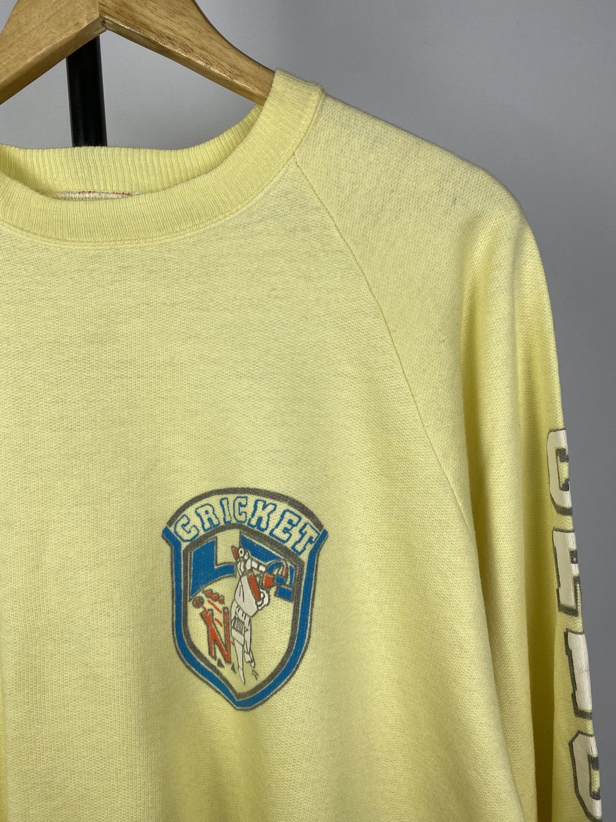 Vintage VINTAGE 90s USA ENGLAND CRICKET Sweatshirt Size US L / EU 52-54 / 3 - 5 Thumbnail