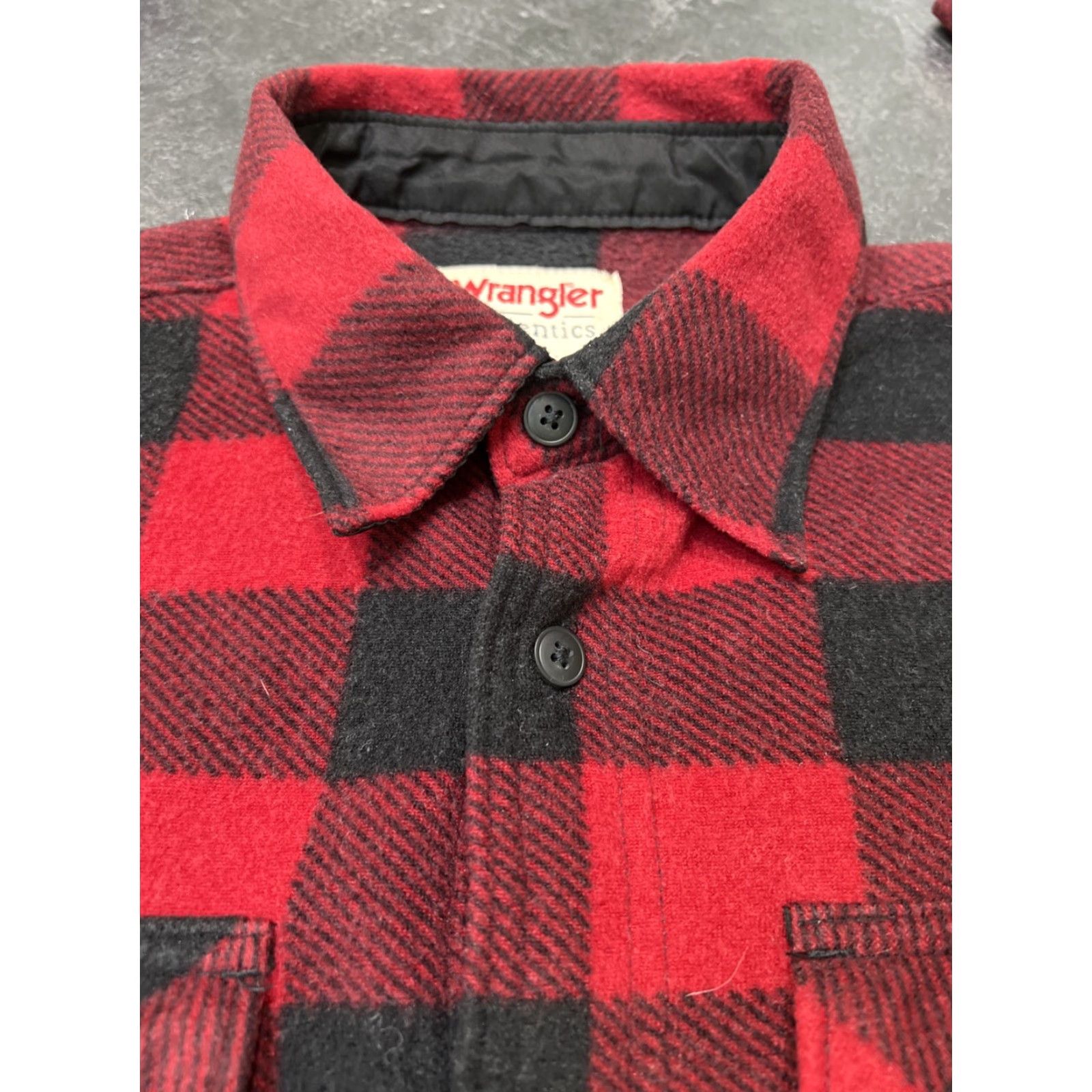 Wrangler Wrangler Authentics Shirt Mens Medium M Red Black Buffalo Plaid Fleece Long Sleeve Size US M / EU 48-50 / 2 - 7 Thumbnail