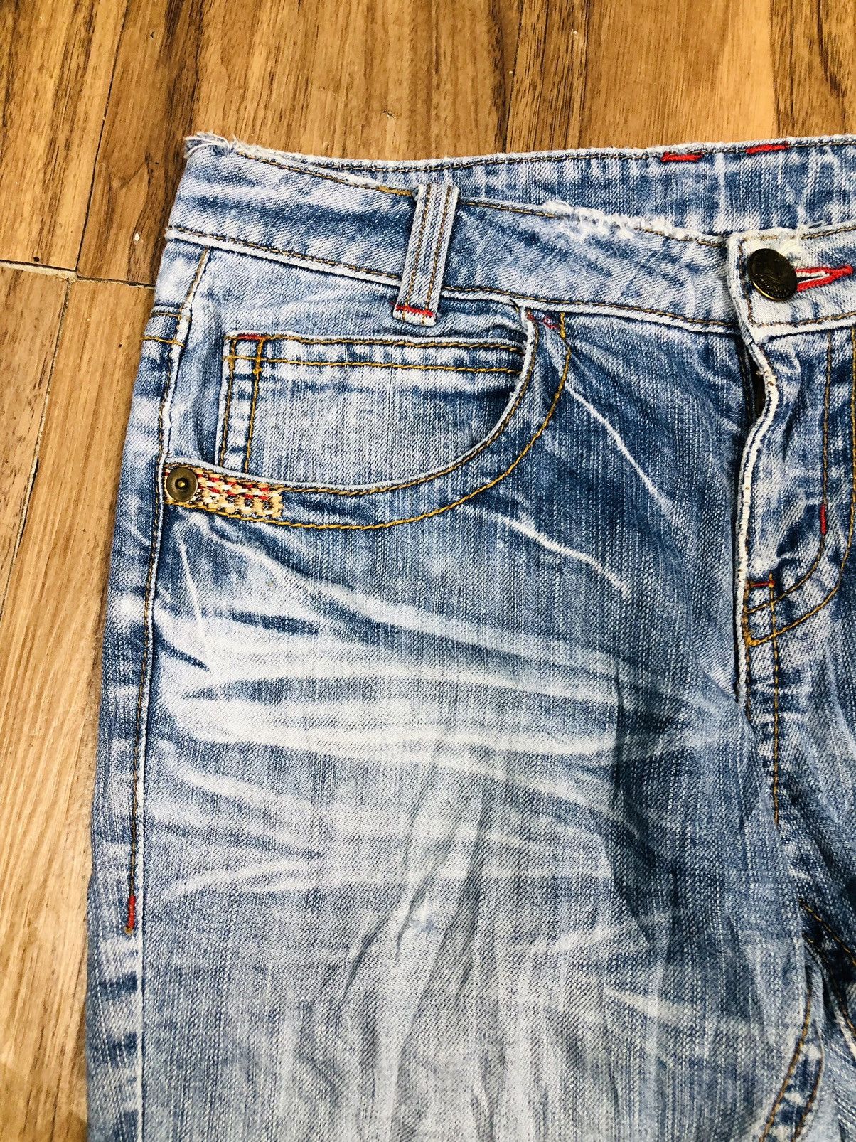 Jean Unbrand Distressed Jeans (21) Size US 29 - 5 Thumbnail