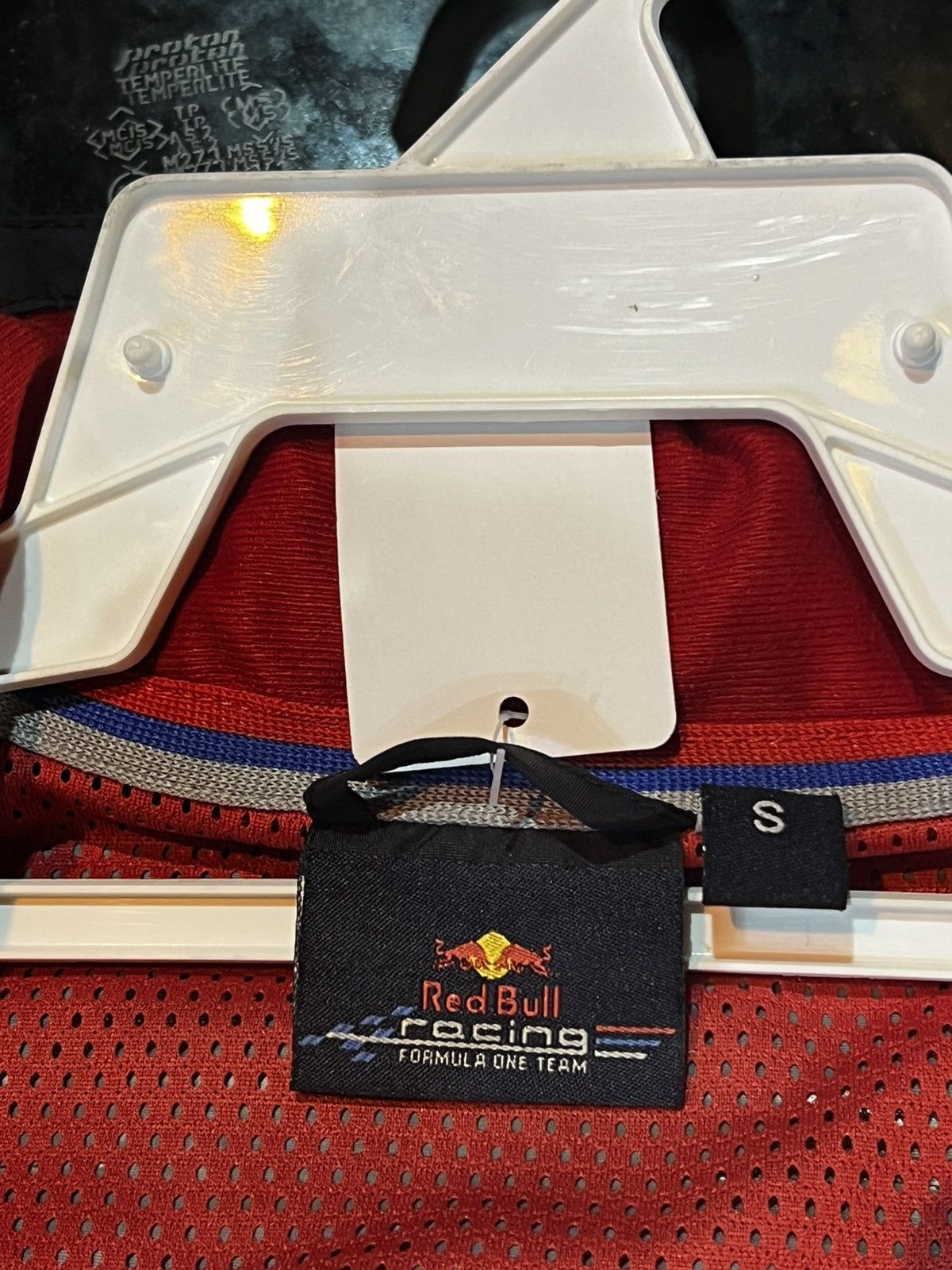 Vintage Red Bull Infiniti Racing F1 Formula Size US S / EU 44-46 / 1 - 3 Thumbnail