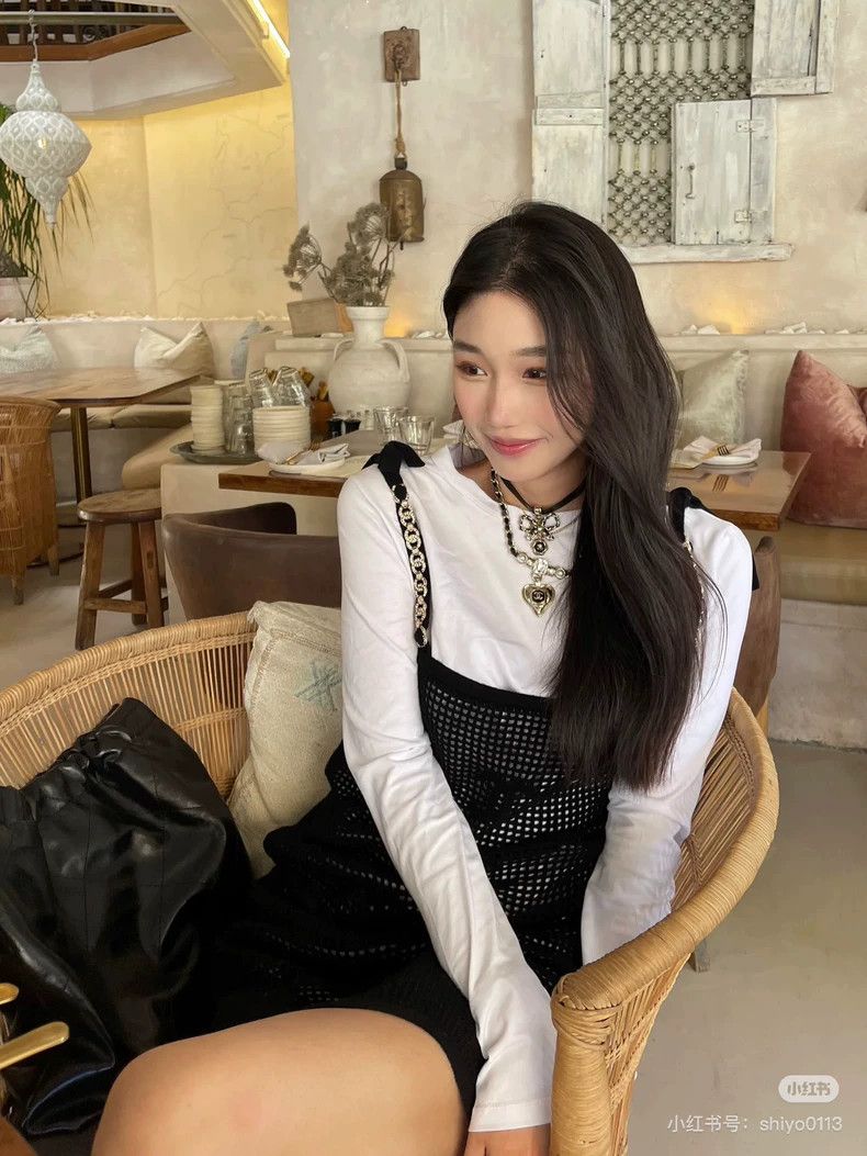 Chanel Chanel 22C black and white rhinestone double C hollow mesh Size S / US 4 / IT 40 - 8 Thumbnail