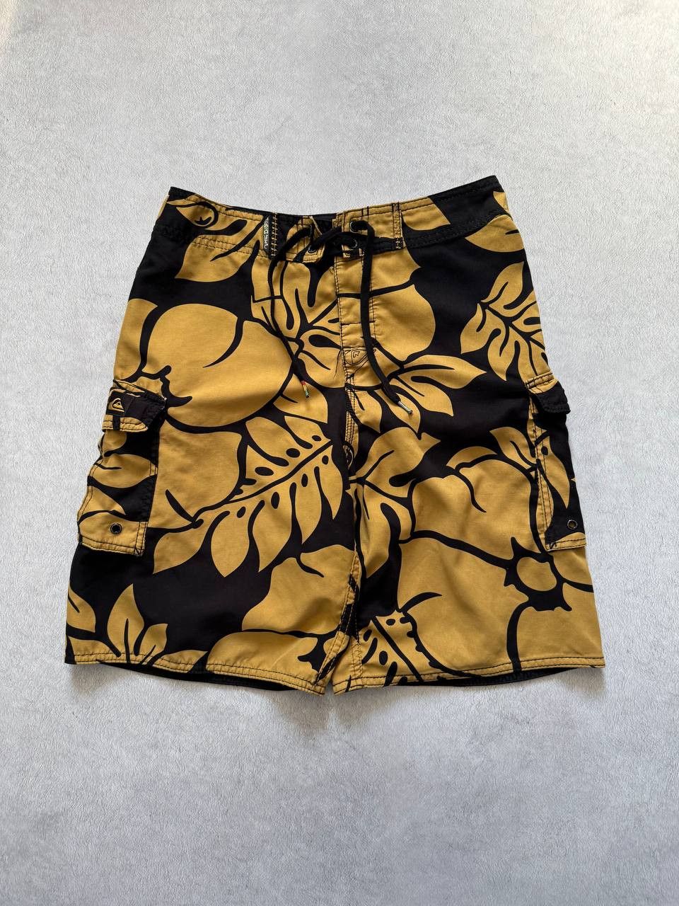 Quiksilver Vintage Y2K Quiksilver surf cargo shorts size S Size US 30 / EU 46 - 1 Thumbnail