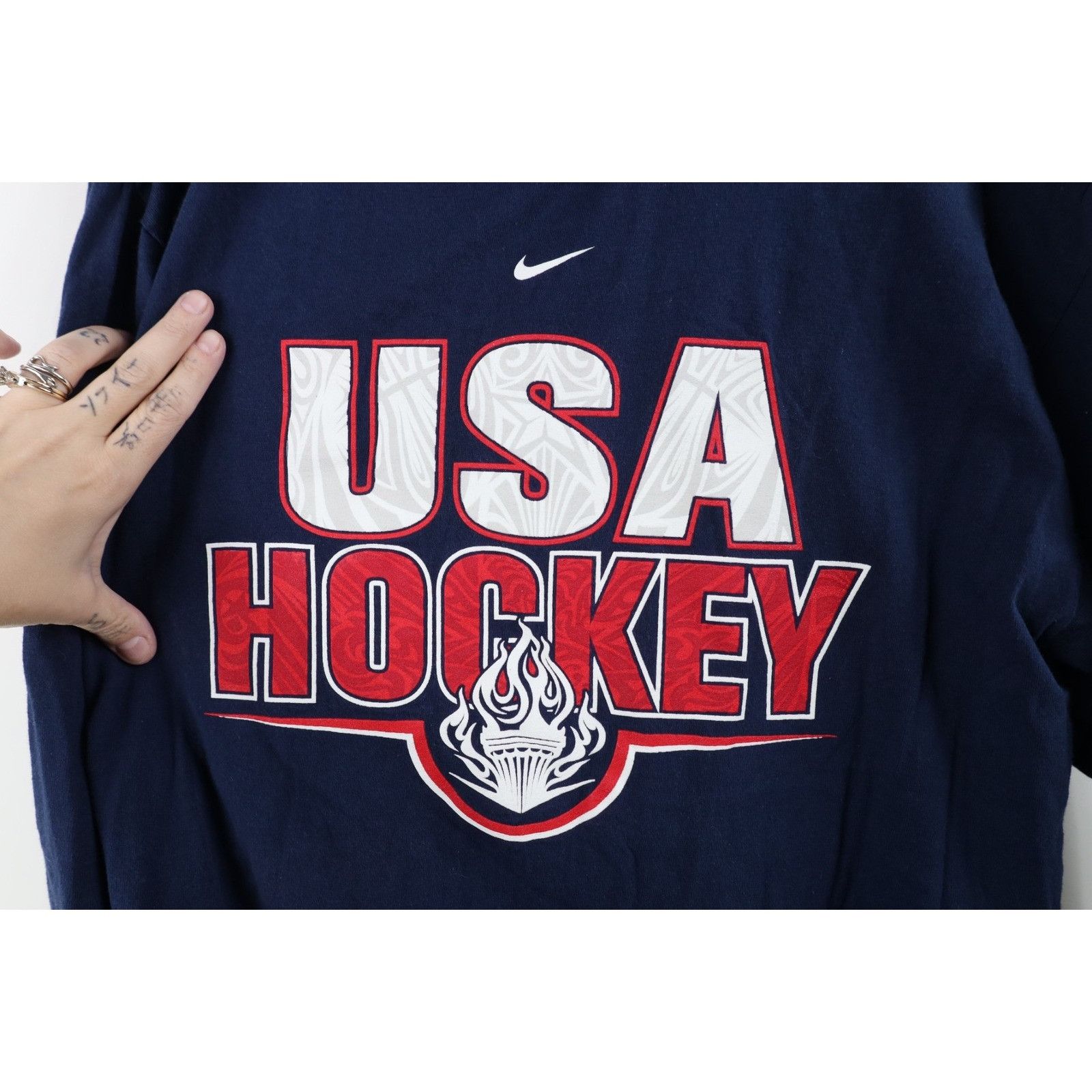 Nike Vintage Y2K Nike Team USA Hockey Olympics T-Shirt Size US L / EU 52-54 / 3 - 5 Thumbnail