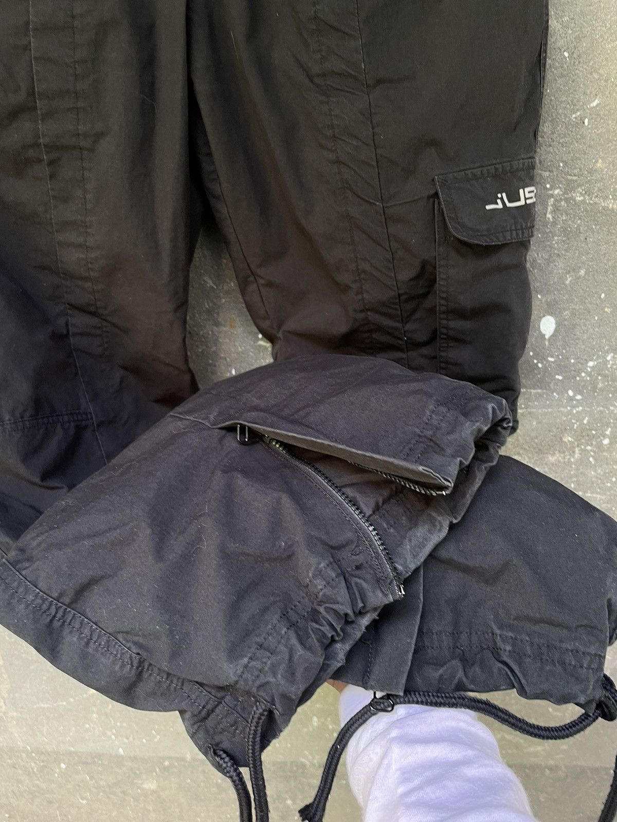 Nike × Vintage Vintage 00’s Nike Black Cargo Pants Y2K Swoosh RARE Size 32" / US 10 / IT 46 - 7 Thumbnail