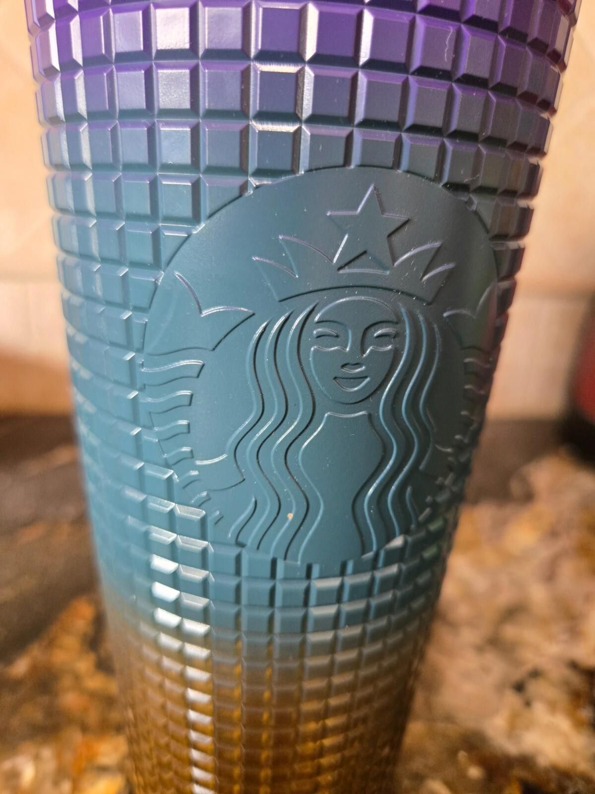 Designer Starbucks Gradient Ombre Rainbow Tumbler 2024 Straw 24oz NEW Size ONE SIZE - 4 Thumbnail