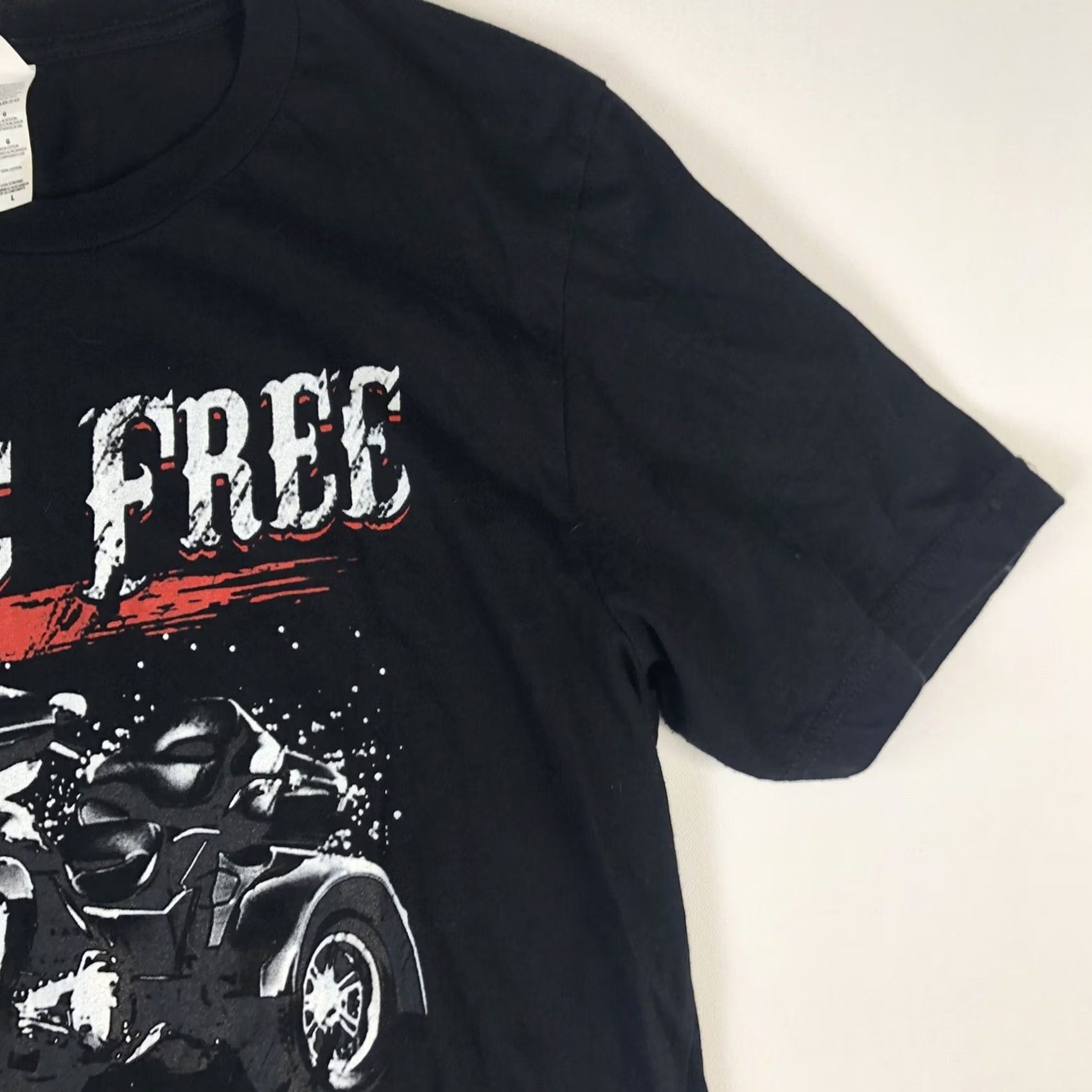Vintage Bella + Canvas Ride Free On Three Graphic Large T-Shirt Men L Black Cotton Crew Neck Short Sleeve Logo Band Graphic Print ￼ Size US L / EU 52-54 / 3 - 4 Thumbnail