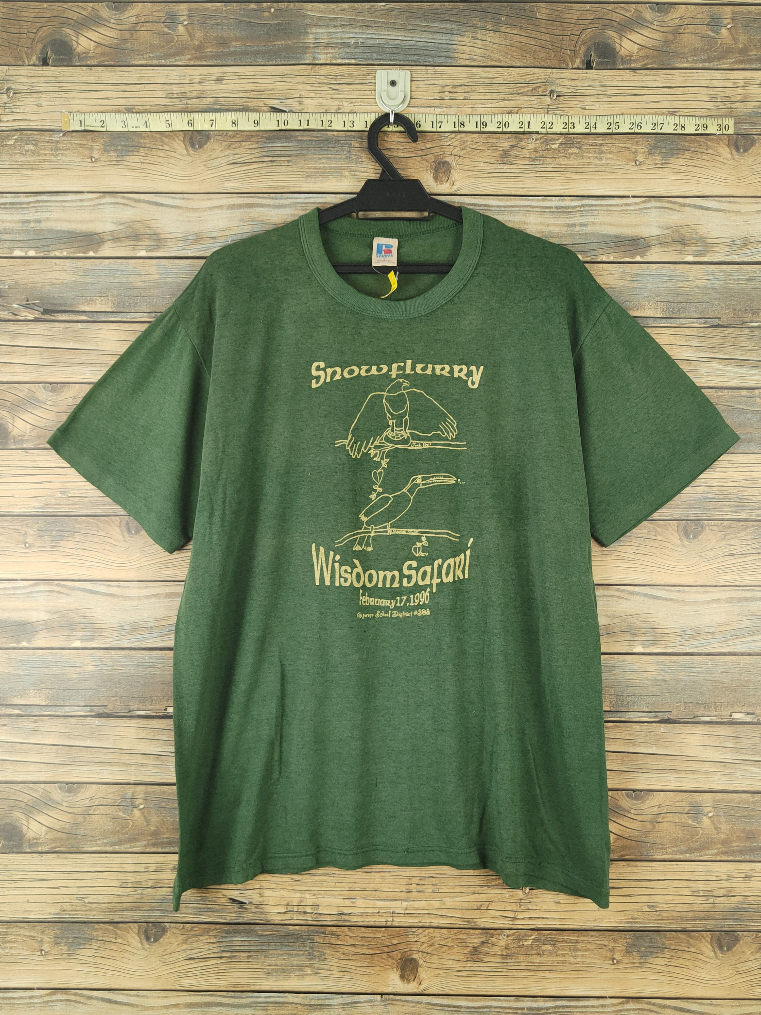 Vintage DL 90' vintage safari Russell Athletic Green T-shirt #1802 Size US L / EU 52-54 / 3 - 1 Thumbnail