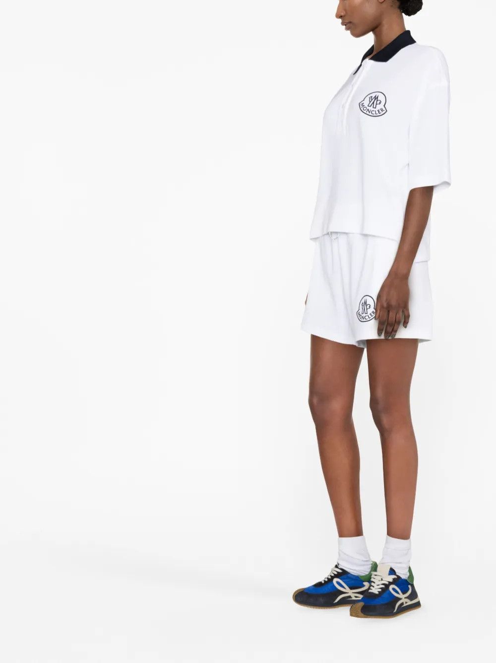 Moncler o1y1125 Short in White Size 28" / US 6 / IT 42 - 2 Thumbnail