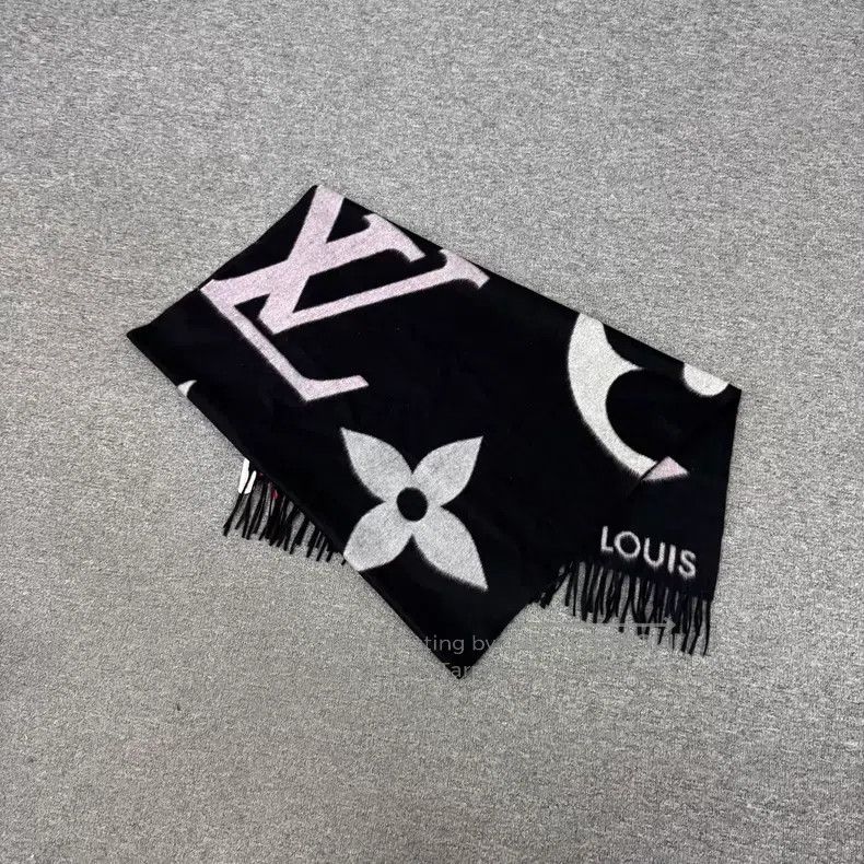 Louis Vuitton Louis Vuitton Black-base gradient presbyopic cashmere scar Size ONE SIZE - 2 Thumbnail
