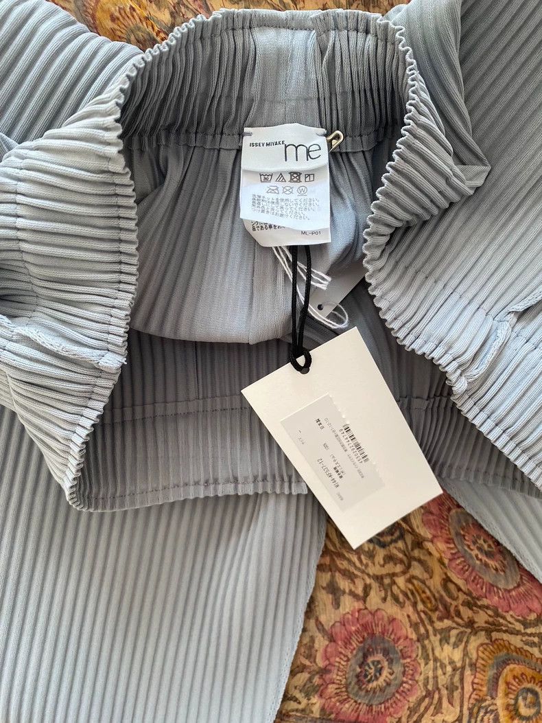 Issey Miyake issey miyake Grey straight-leg trousers Size US 28 / EU 44 - 2 Thumbnail