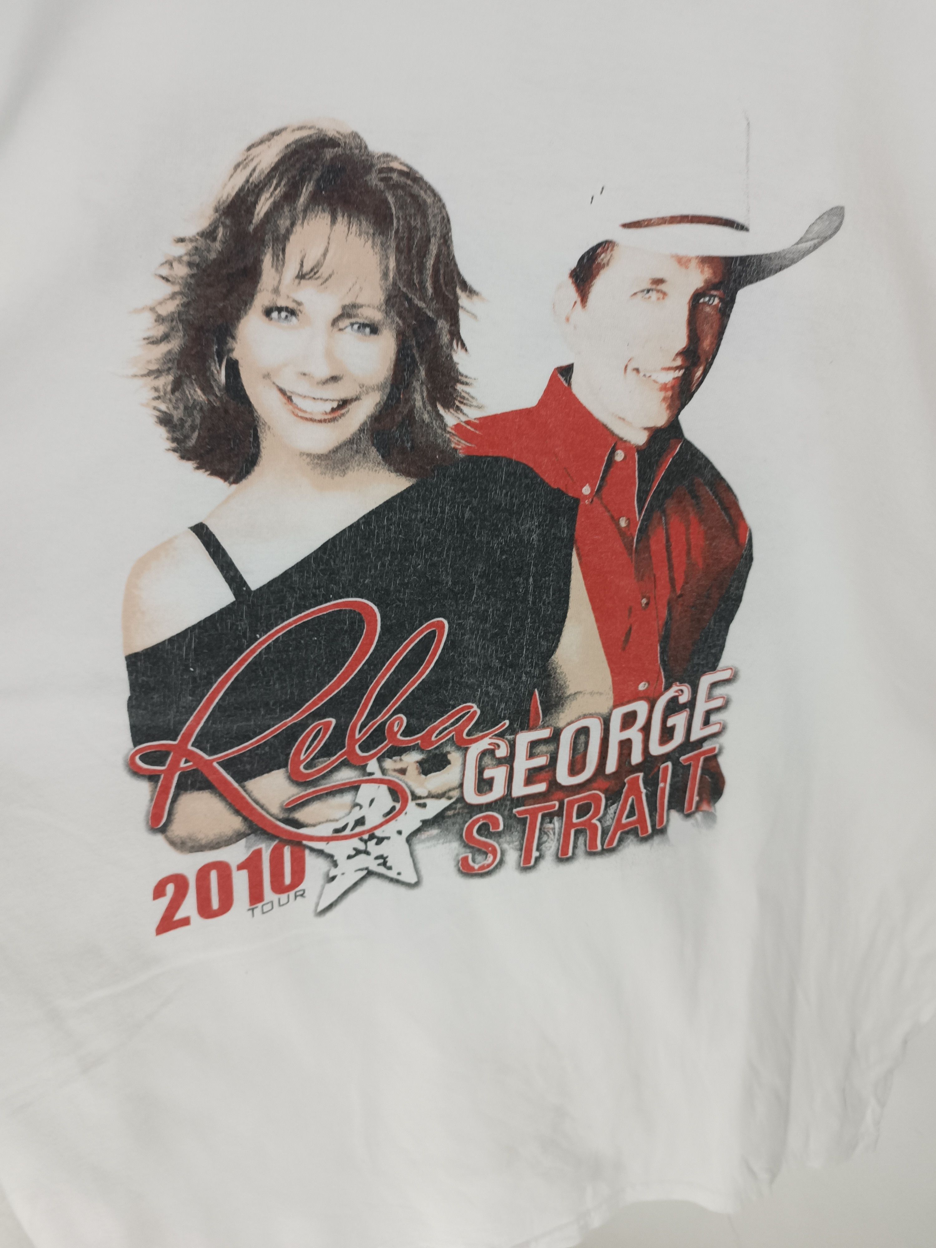 Vintage VINTAGE 2010 REBA & GEORGE STRAIT WOMACK TOUR TEE VERY RARE Size US XL / EU 56 / 4 - 10 Thumbnail