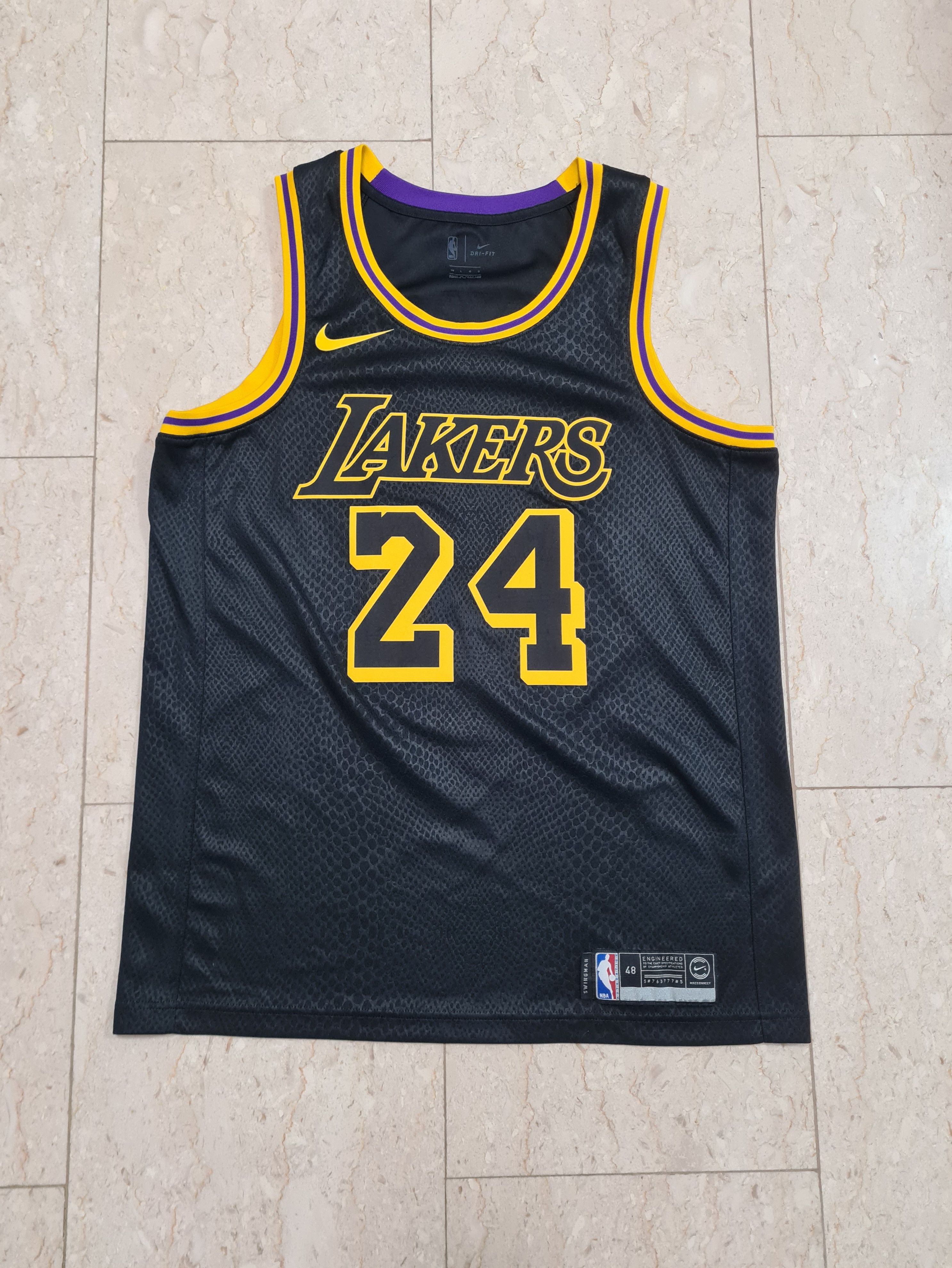 Nike LA Lakers Kobe Bryant Swingman Jersey AV3701-504 Size