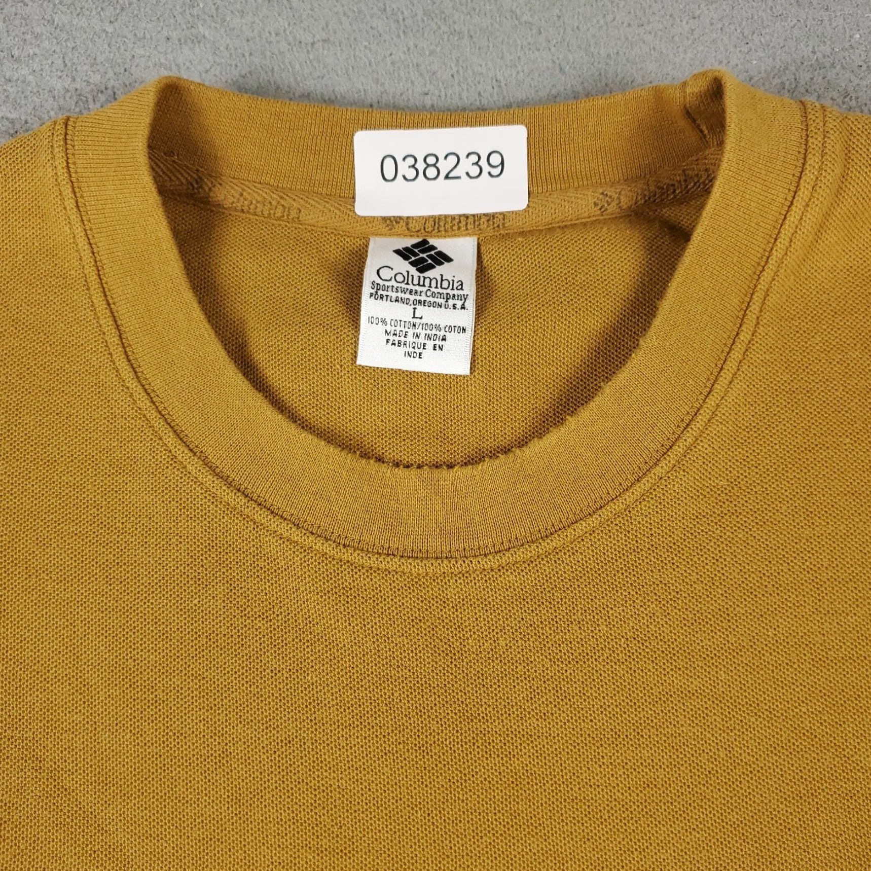 Vintage Columbia Casual T-Shirt Mens Size Large Yellow Short Sleeve Graphic American Modern Sports Size US L / EU 52-54 / 3 - 3 Thumbnail