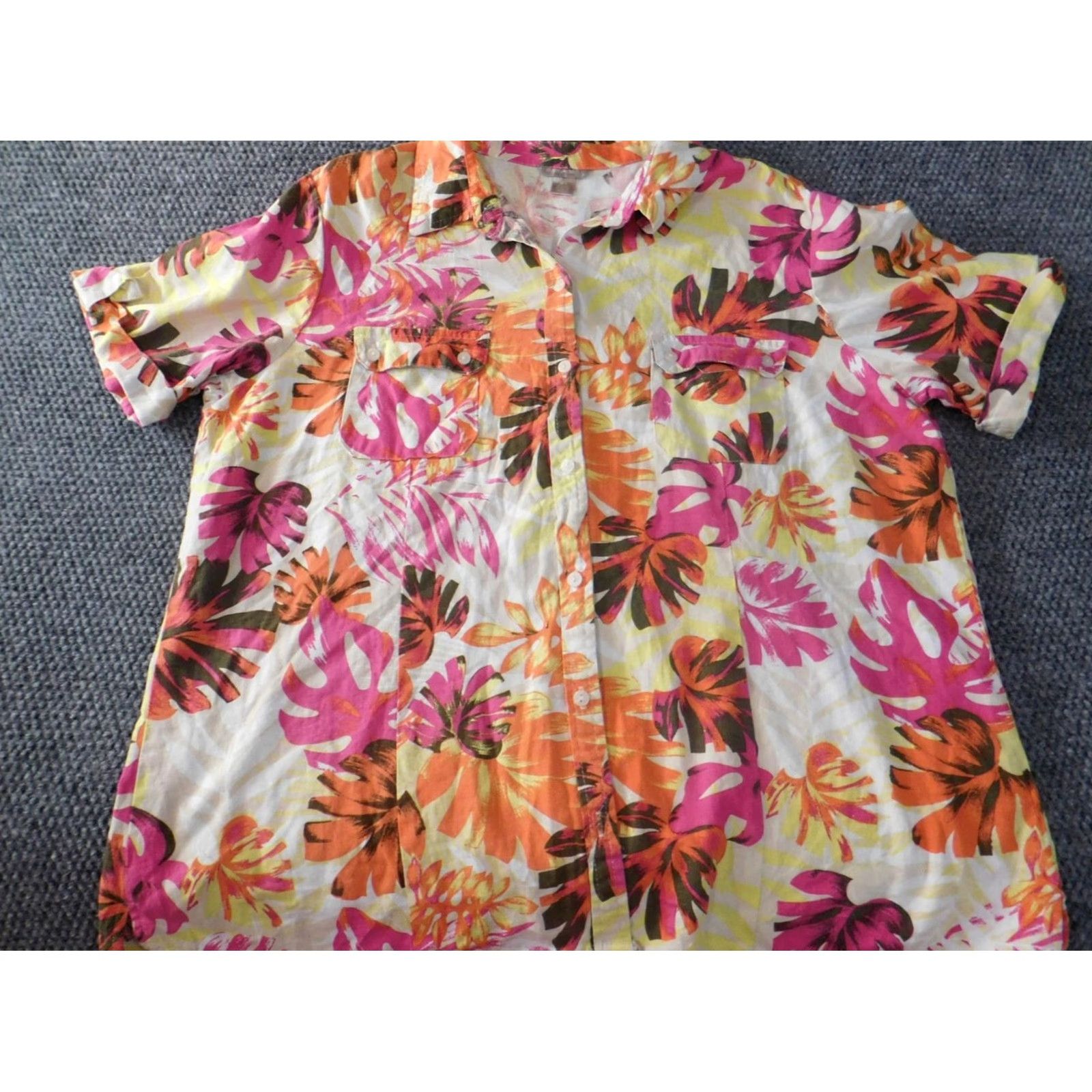 Vintage White Stag Womens Blouse Button-Up Casual Short Sleeve Pink Floral 2XL Regular Rayon Crew Neck Womens Size XXL / US 16-18 / IT 52-54 - 3 Thumbnail