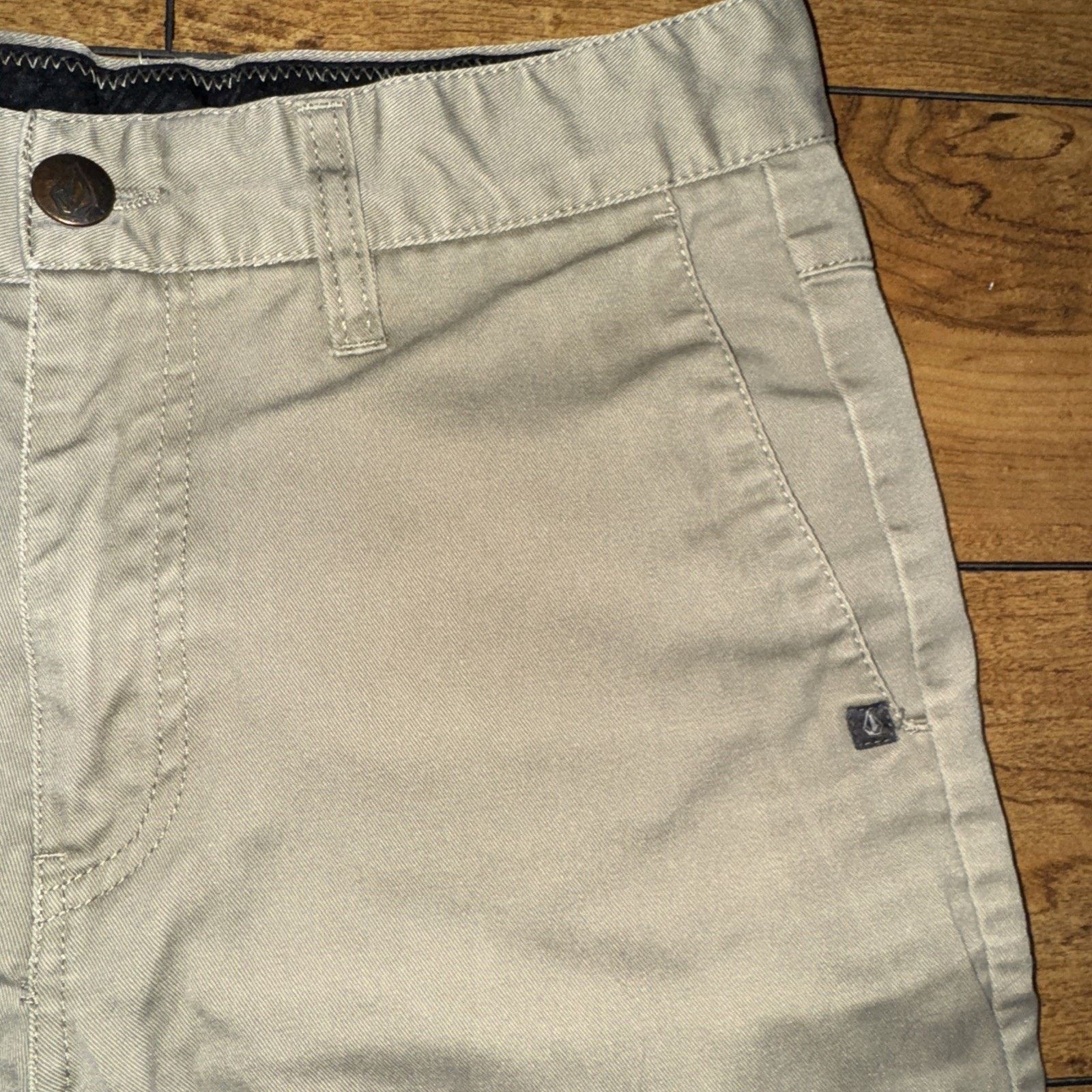 Vintage × Volcom Volcom Chino Shorts Tab 28x12 Size US 28 / EU 44 - 2 Thumbnail