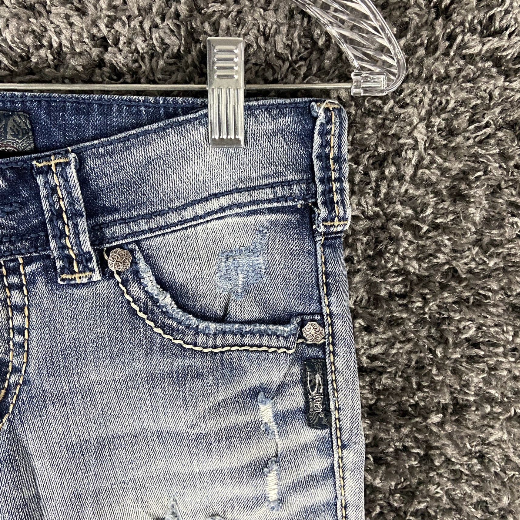 Silver Jeans Co. SILVER JEANS Suki Flap Bermuda Distressed Jean Shorts Blue Women’s 26 Size 26" / US 2 / IT 38 - 7 Thumbnail