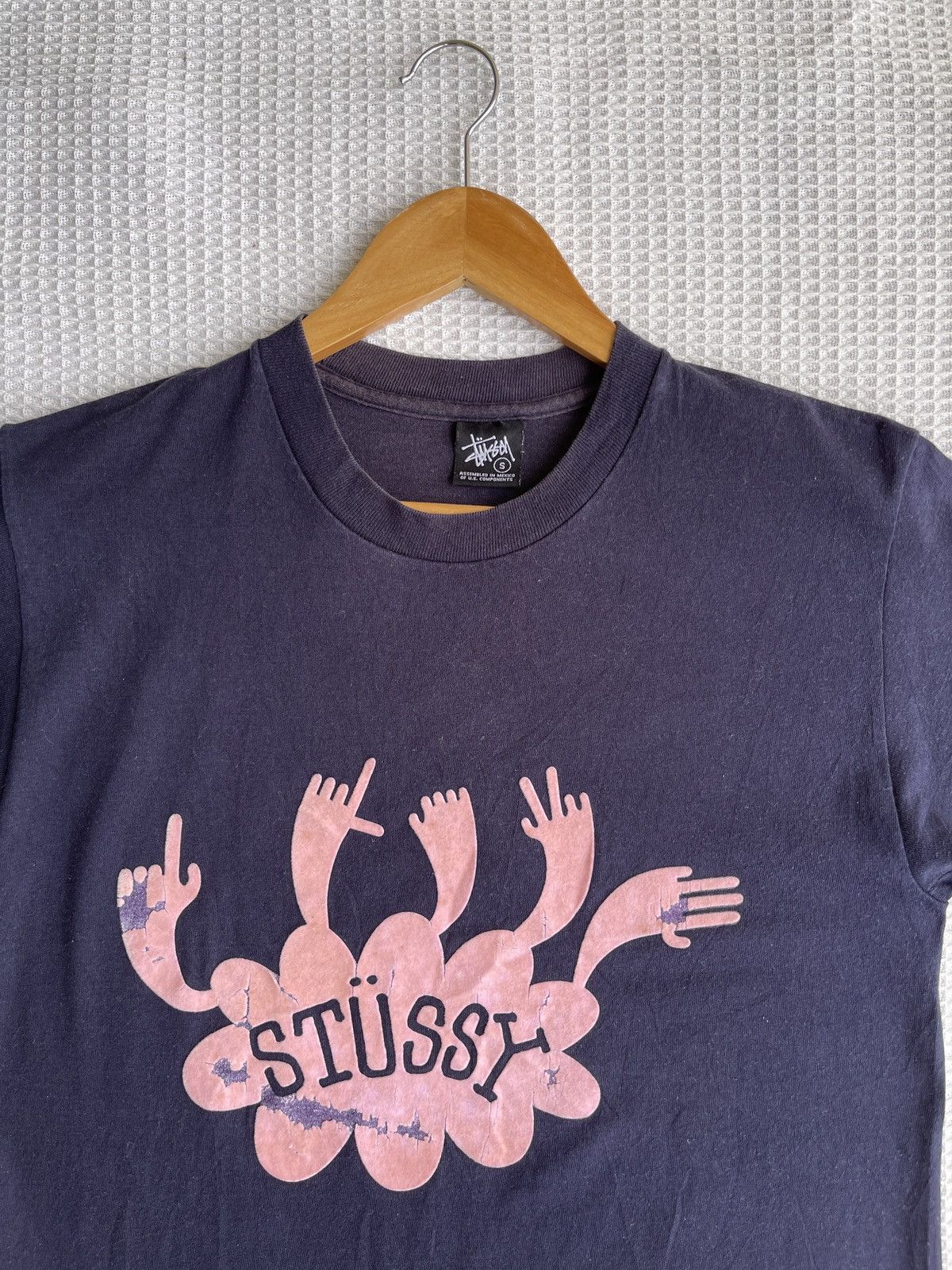 Stussy Rare🔥Vintage STUSSY Big Logo Finger T Shirt Size US S / EU 44-46 / 1 - 5 Thumbnail
