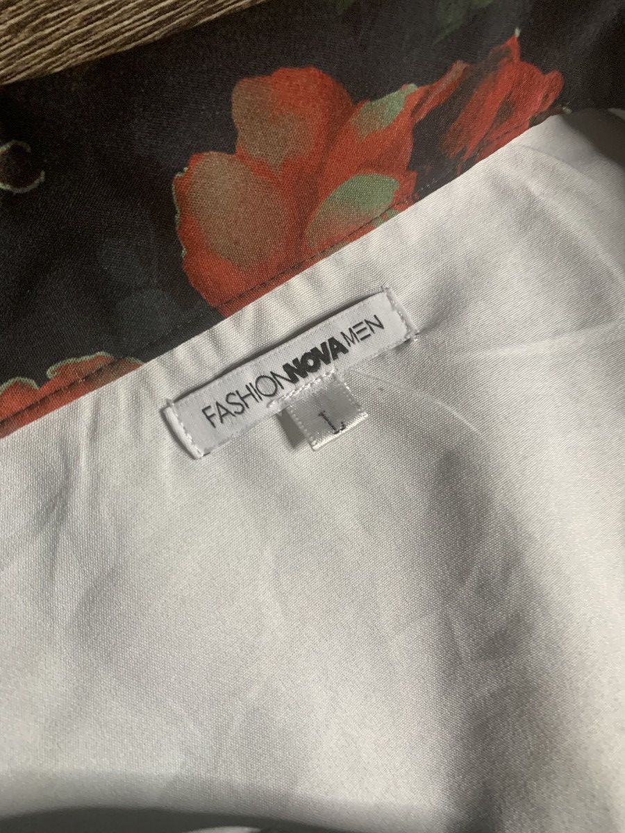 Fashion Nova Fashion Nova Button Up Shirt Size US L / EU 52-54 / 3 - 2 Thumbnail