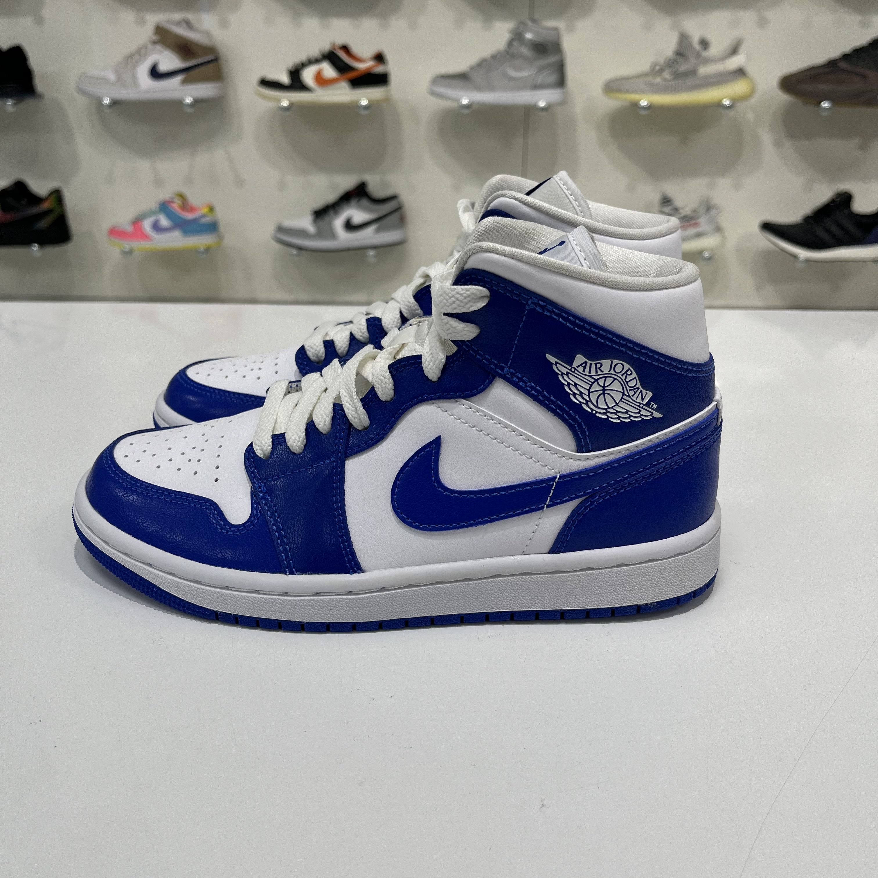 Nike Air Jordan 1 Mid Kentucky Blue (W) Size US 6.5 / EU 39-40 - 2 Thumbnail