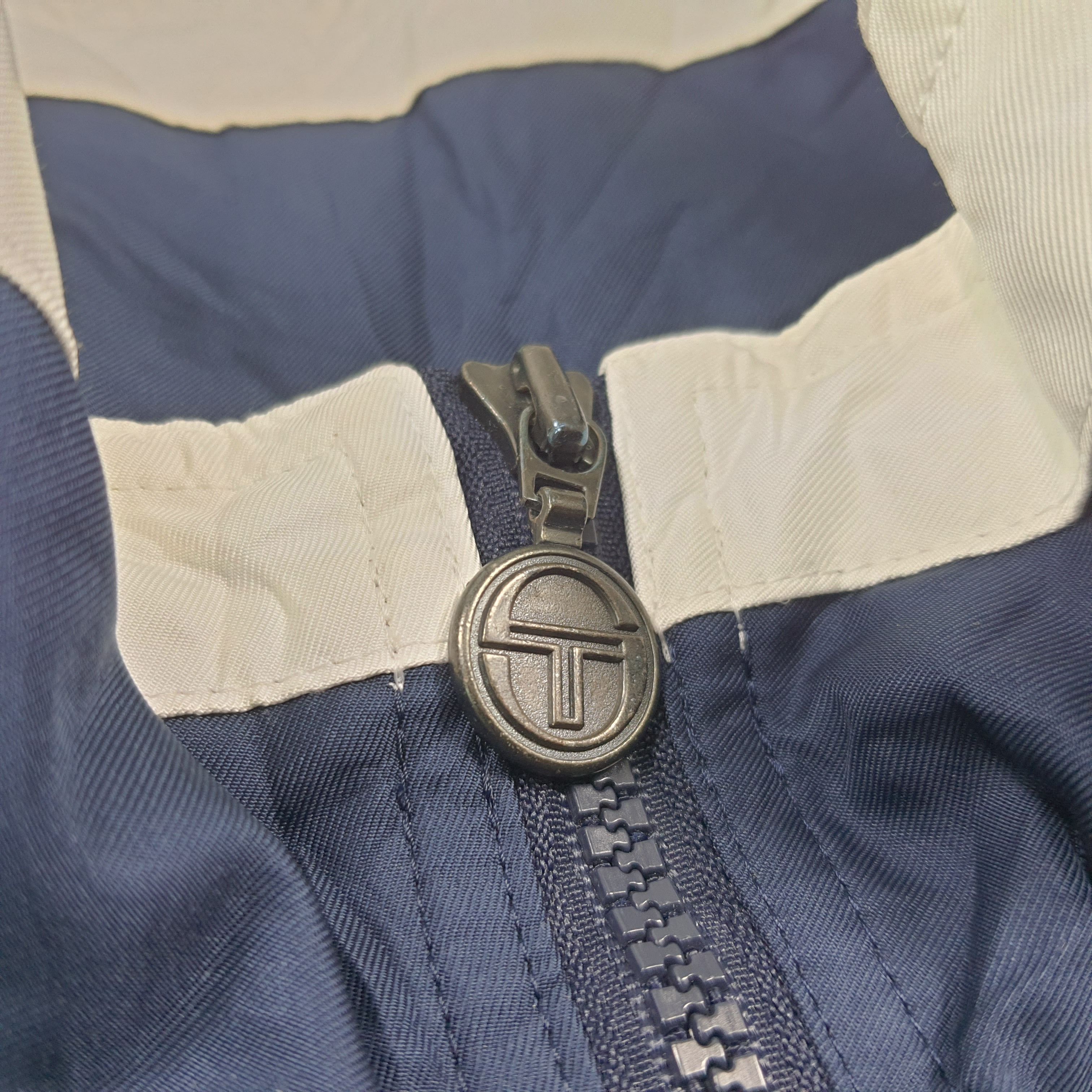 Sergio Tacchini Vintage Sergio Tacchini Navy Zipper Outdoor Jacket C302N20 Size US XL / EU 56 / 4 - 4 Thumbnail