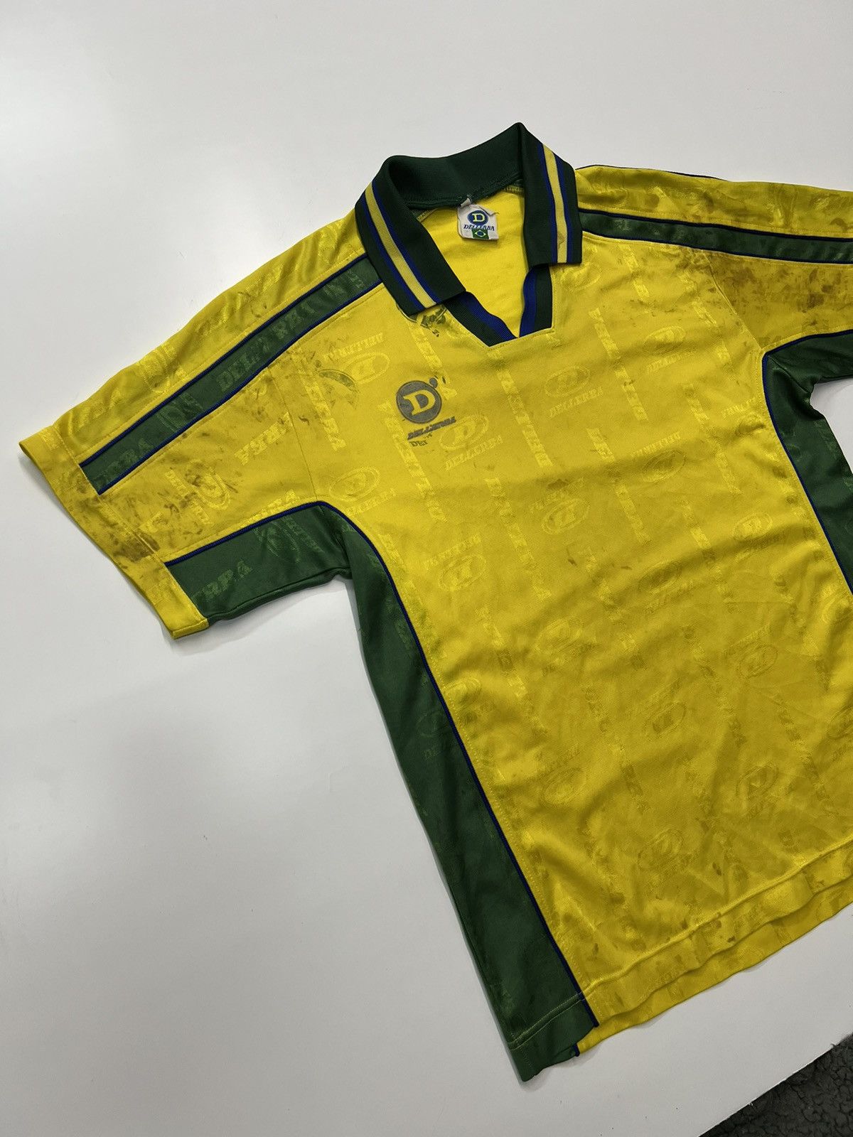 Vintage 🔥VINTAGE BRASIL DELLERBA FOOTBALL JERSEY Size US M / EU 48-50 / 2 - 2 Thumbnail