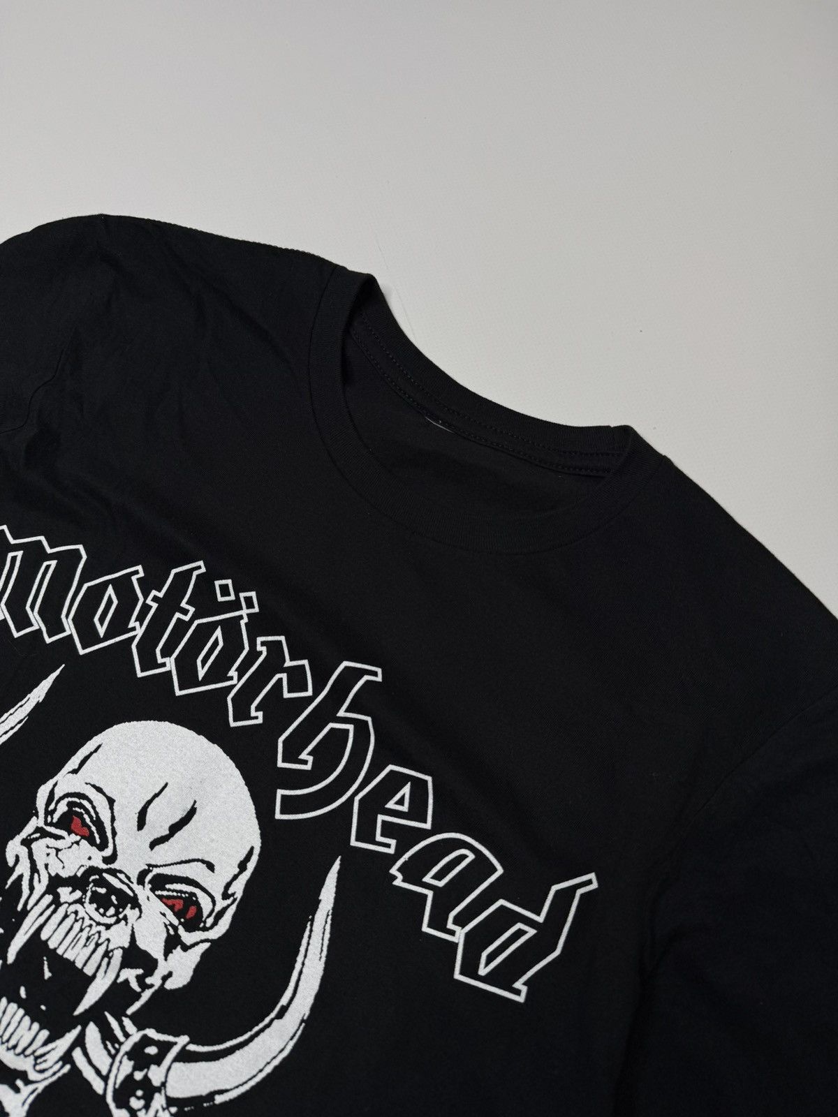 Band Tees Vintage black motorhead tee band metal rock swag 00s 90s sk8 Size US S / EU 44-46 / 1 - 2 Thumbnail
