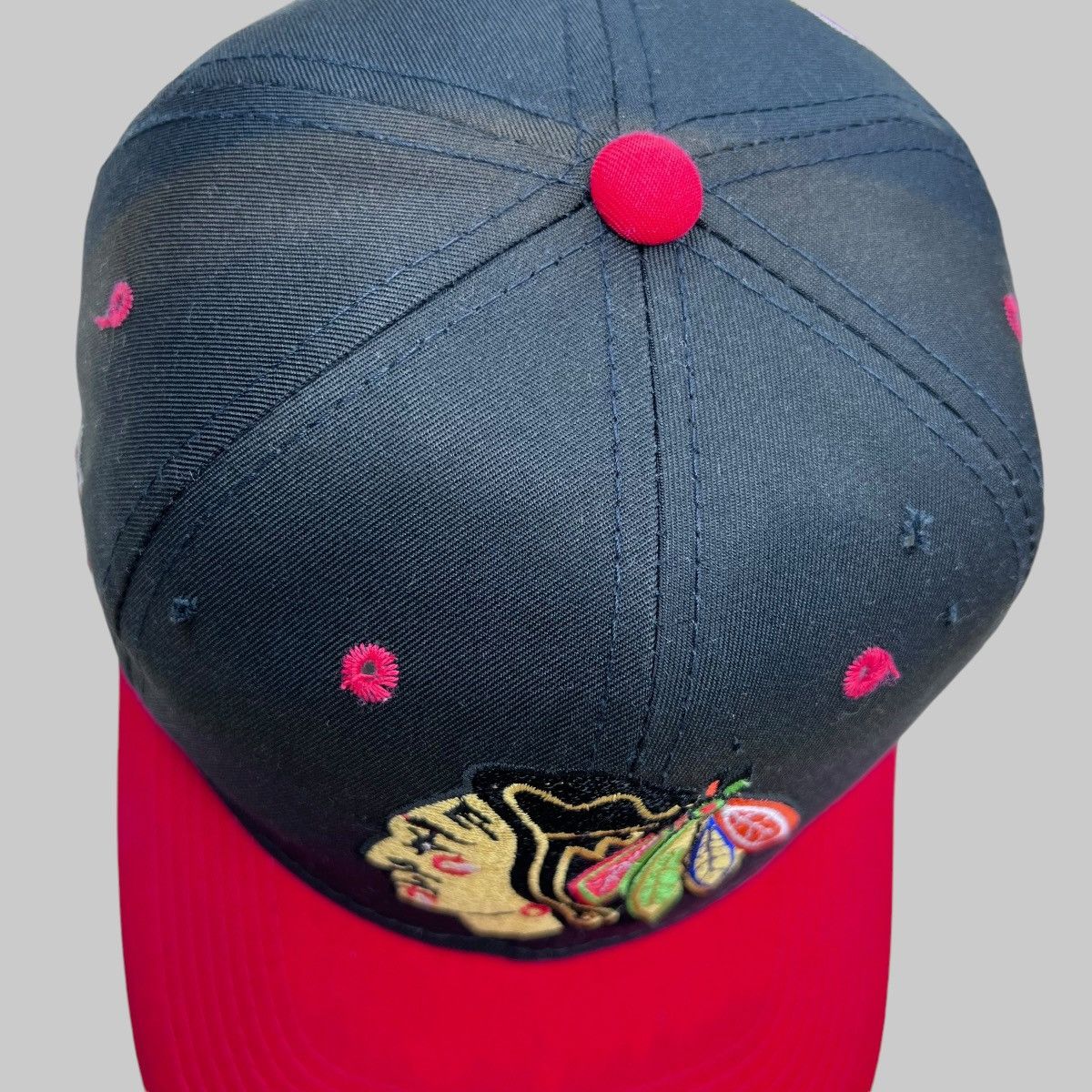 NHL × Sports Specialties × Vintage 90s NHL Chicago Blackhawks Back Script Sports Specialties Size ONE SIZE - 8 Thumbnail