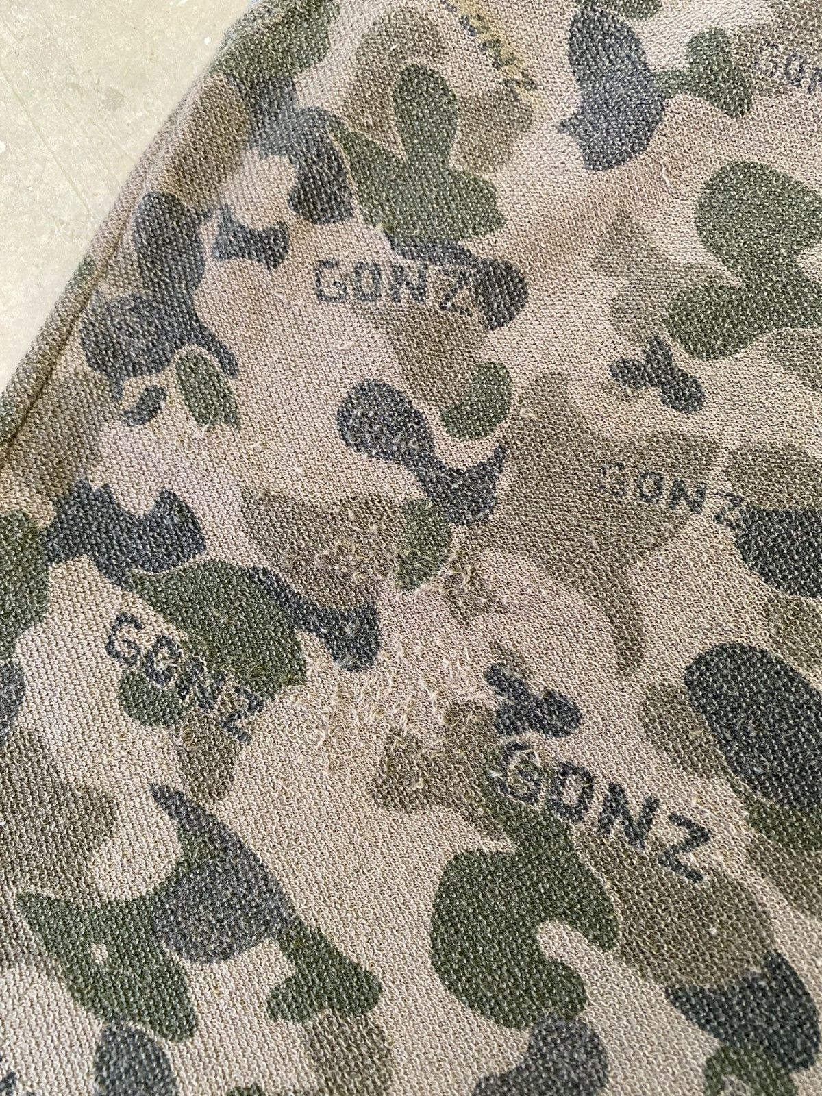 Japanese Brand Mark Gonzales x Simplicite Plus Camo Sweat Shorts Size US 34 / EU 50 - 5 Thumbnail