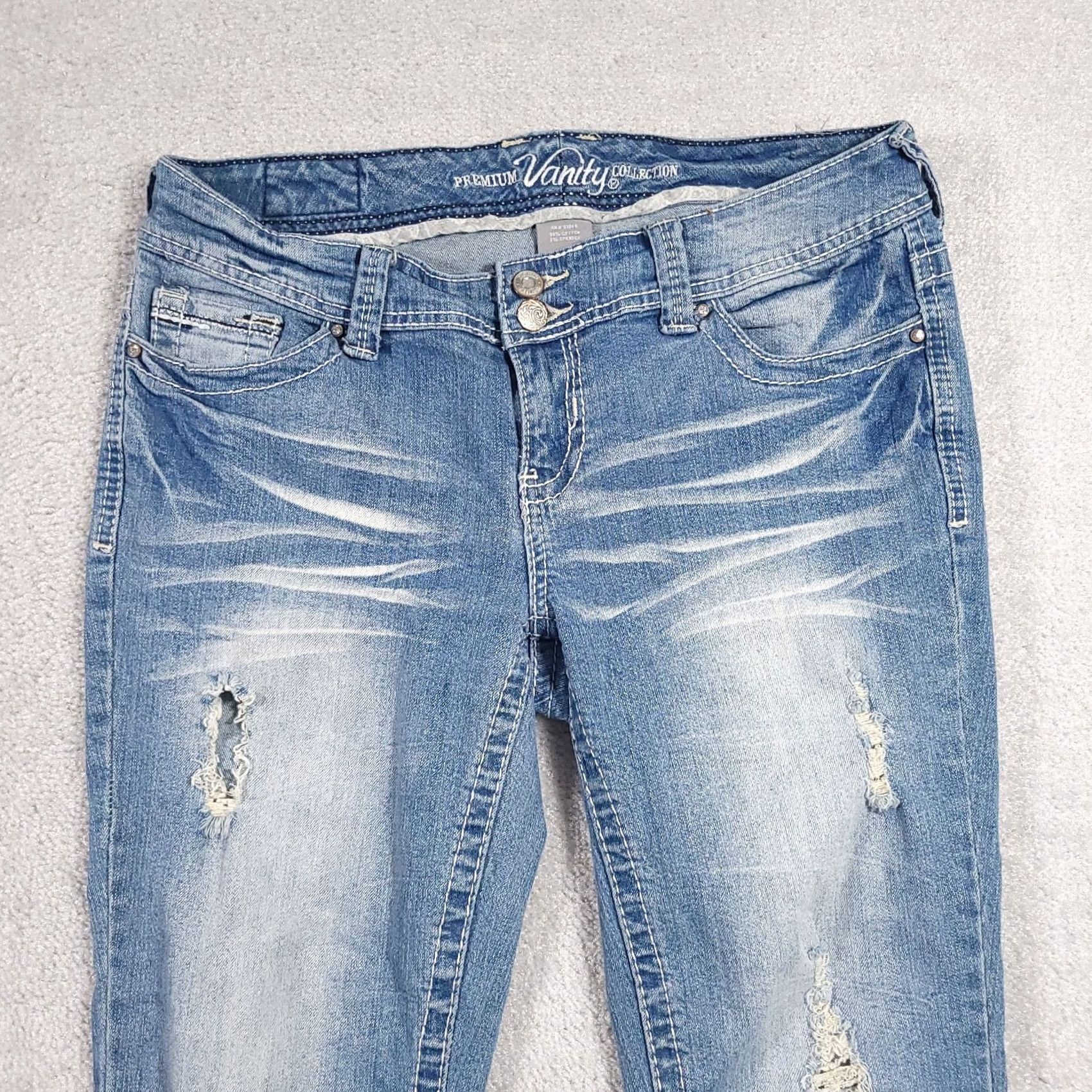 Vintage Vanity Capri Jeans Women's 29 33X21.5 Double Button Premium Collection Cuffed Jeans Capris 5-Pocket Denim Blue Slim Adult Womens Size 29" - 3 Thumbnail