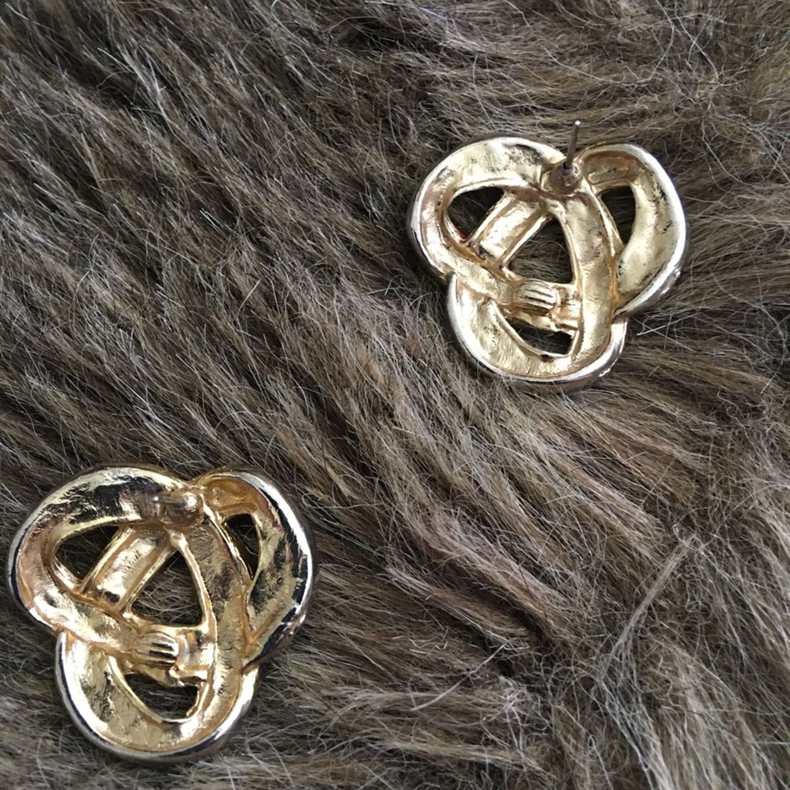 Vintage Vintage multi tone enamel bow pierced earrings Size ONE SIZE - 2 Thumbnail