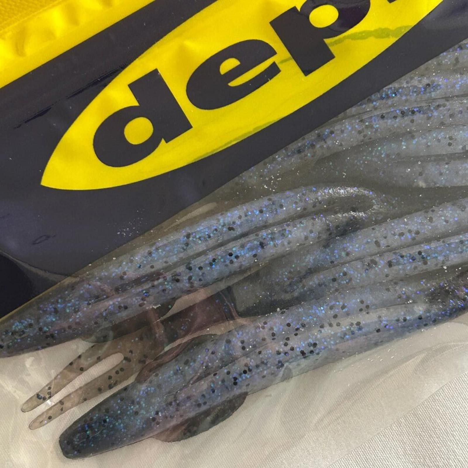 Comme des Garcons NEW deps Sakamata Shad 6 inch #140 Electric Shad Size ONE SIZE - 3 Thumbnail