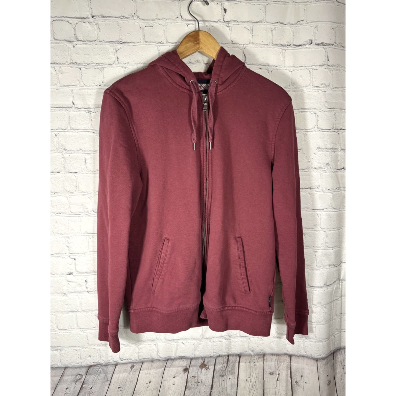 Ted Baker Ted Baker London Men's Burgundy Hoodie Spellout Full Zip Activewear Jacket L Red Size US L / EU 52-54 / 3 - 4 Thumbnail