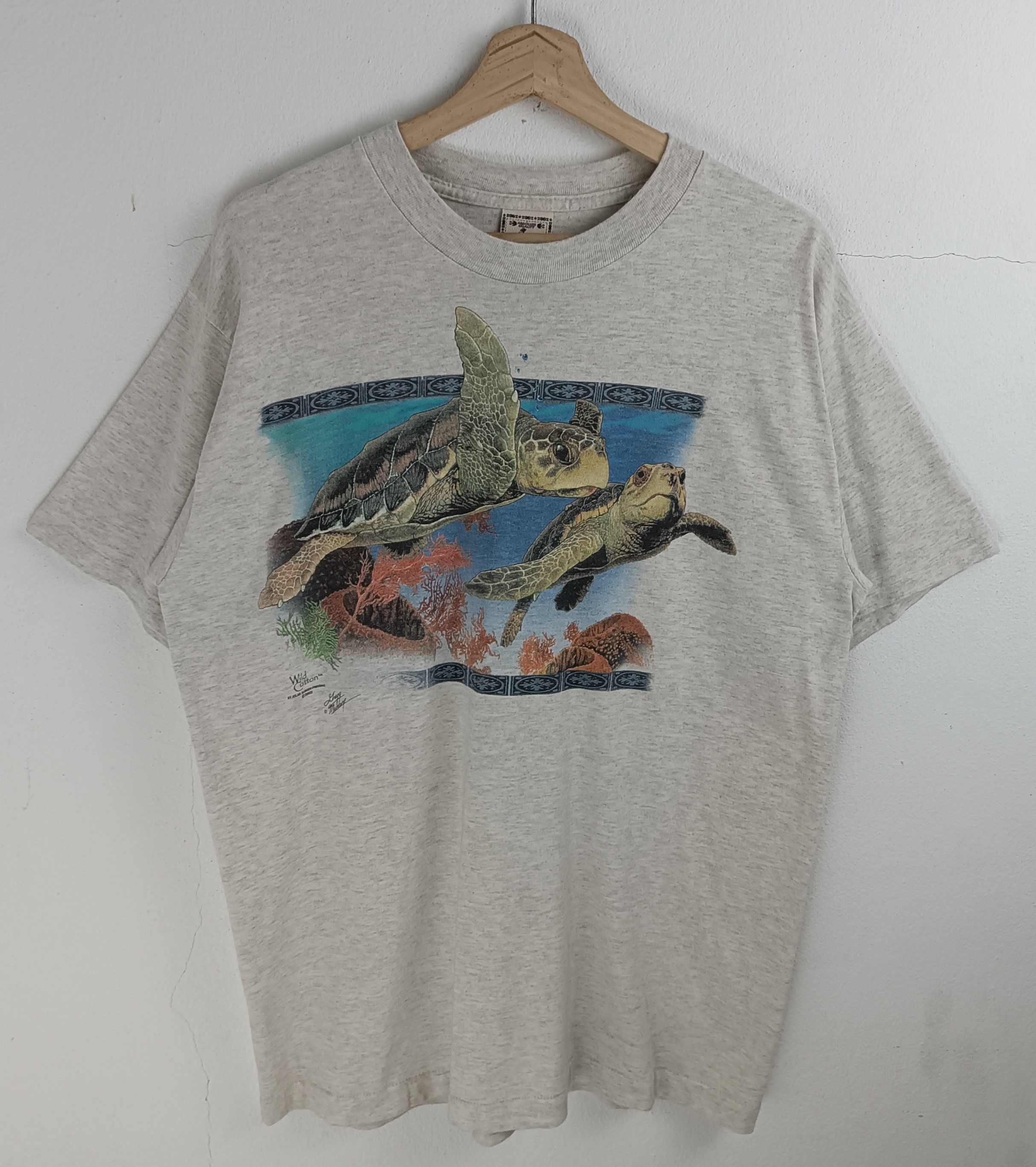 Vintage VINTAGE '02 SEA TURTLES ART WILD COTTON SINGLE STITCH RARE Size US L / EU 52-54 / 3 - 3 Thumbnail