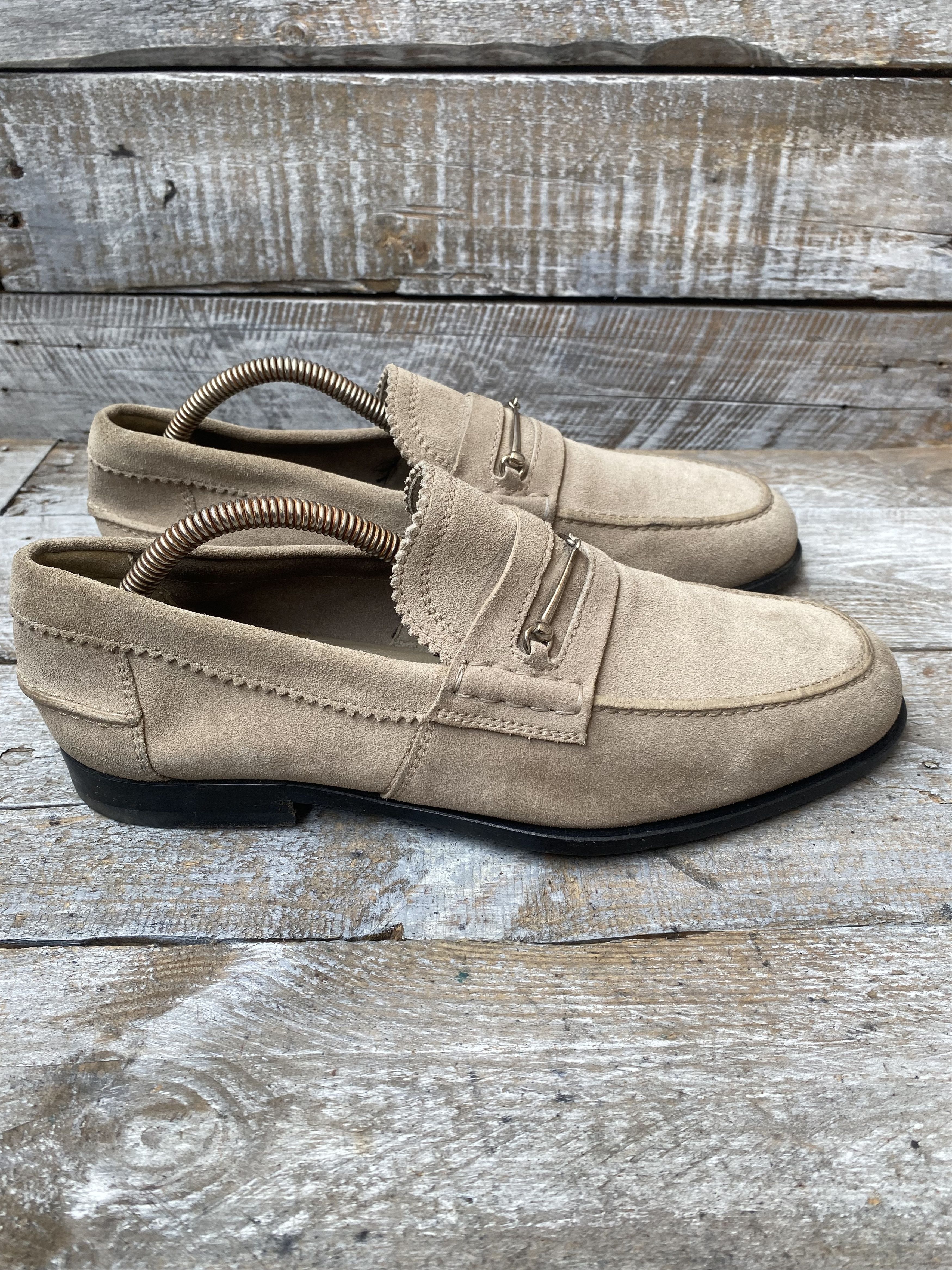 Gucci Gucci horsebit taupe suede leather loafers uk 6 Size US 7 / EU 40 - 7 Thumbnail