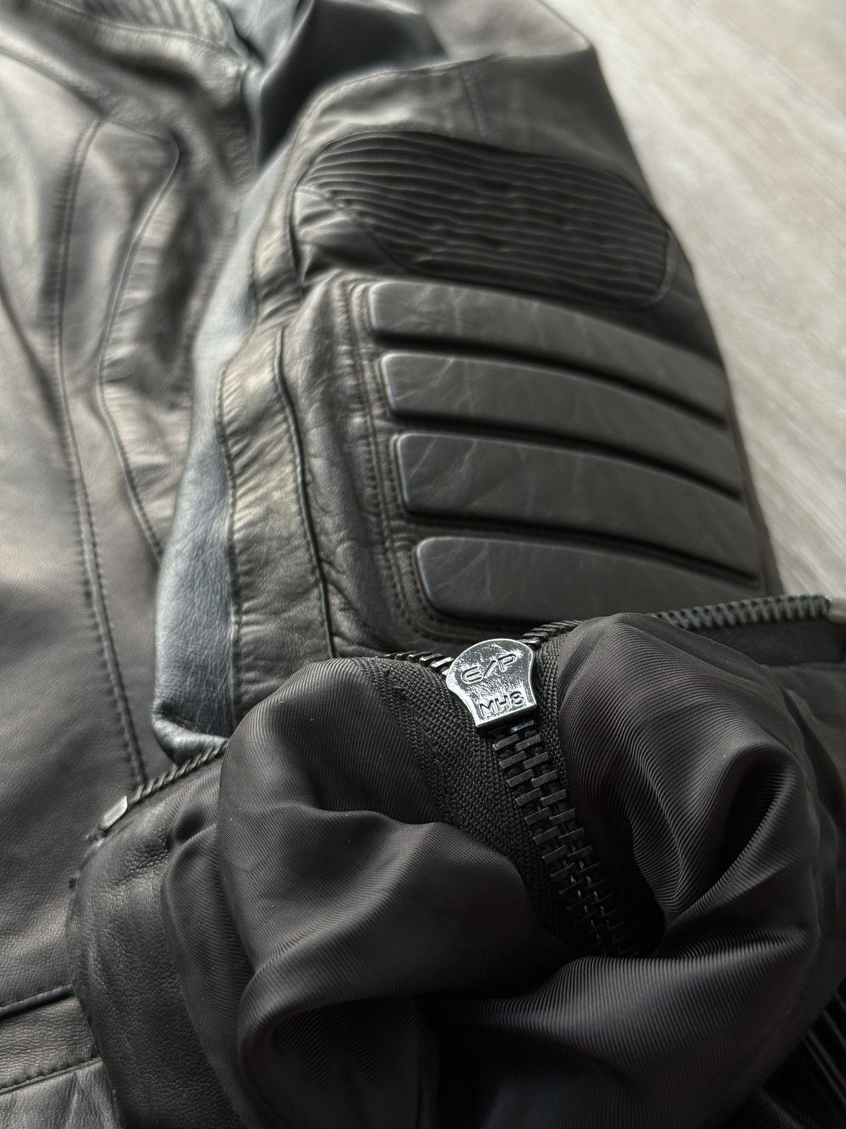 Ralph Lauren Black Label ARCHIVE 5/5 LEATHER MOTO JACKET WITH RIBBED ARMOR DETAILING Size US M / EU 48-50 / 2 - 13 Thumbnail